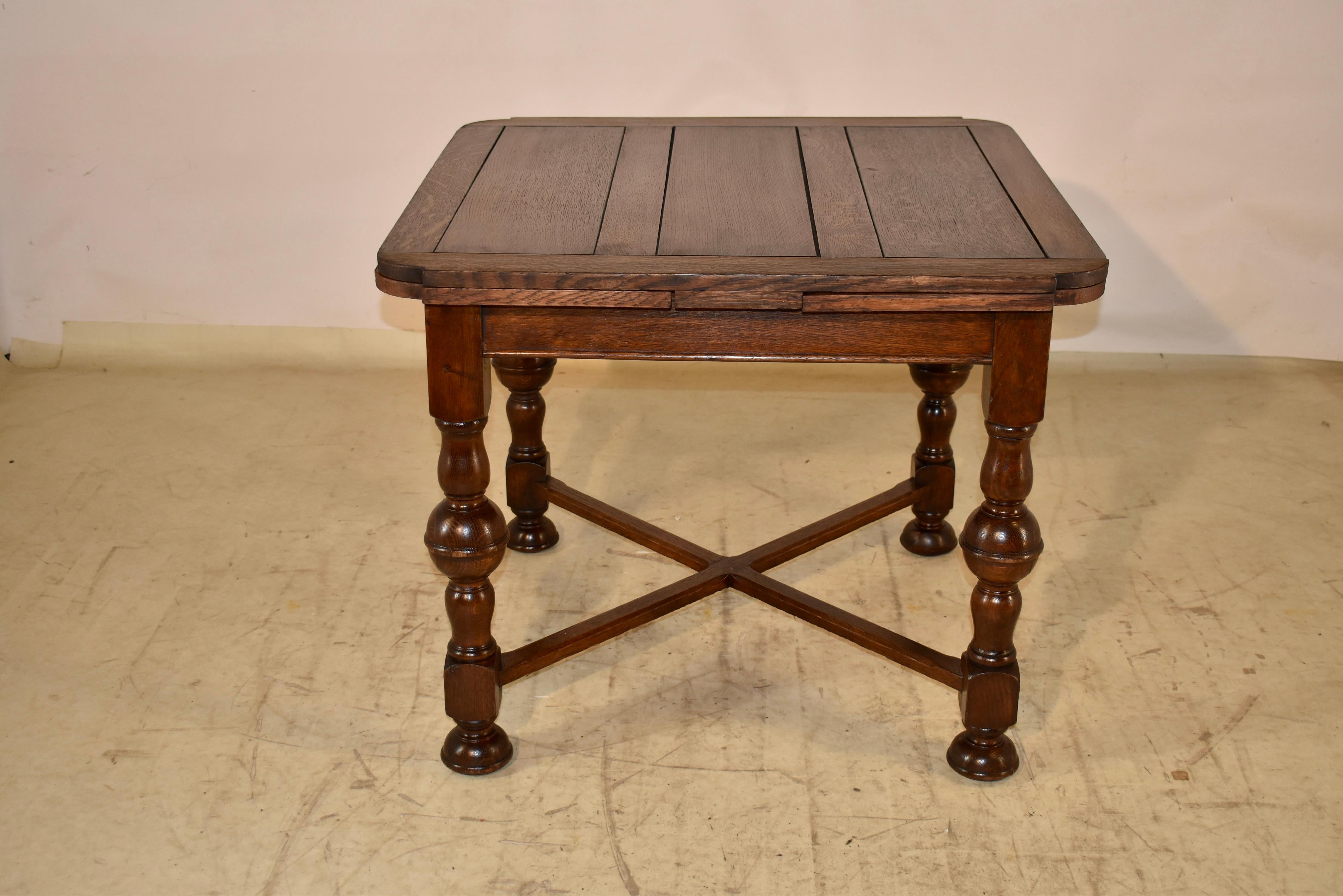Early 20th Century English Oak Draw Leaf Table, Circa 1900