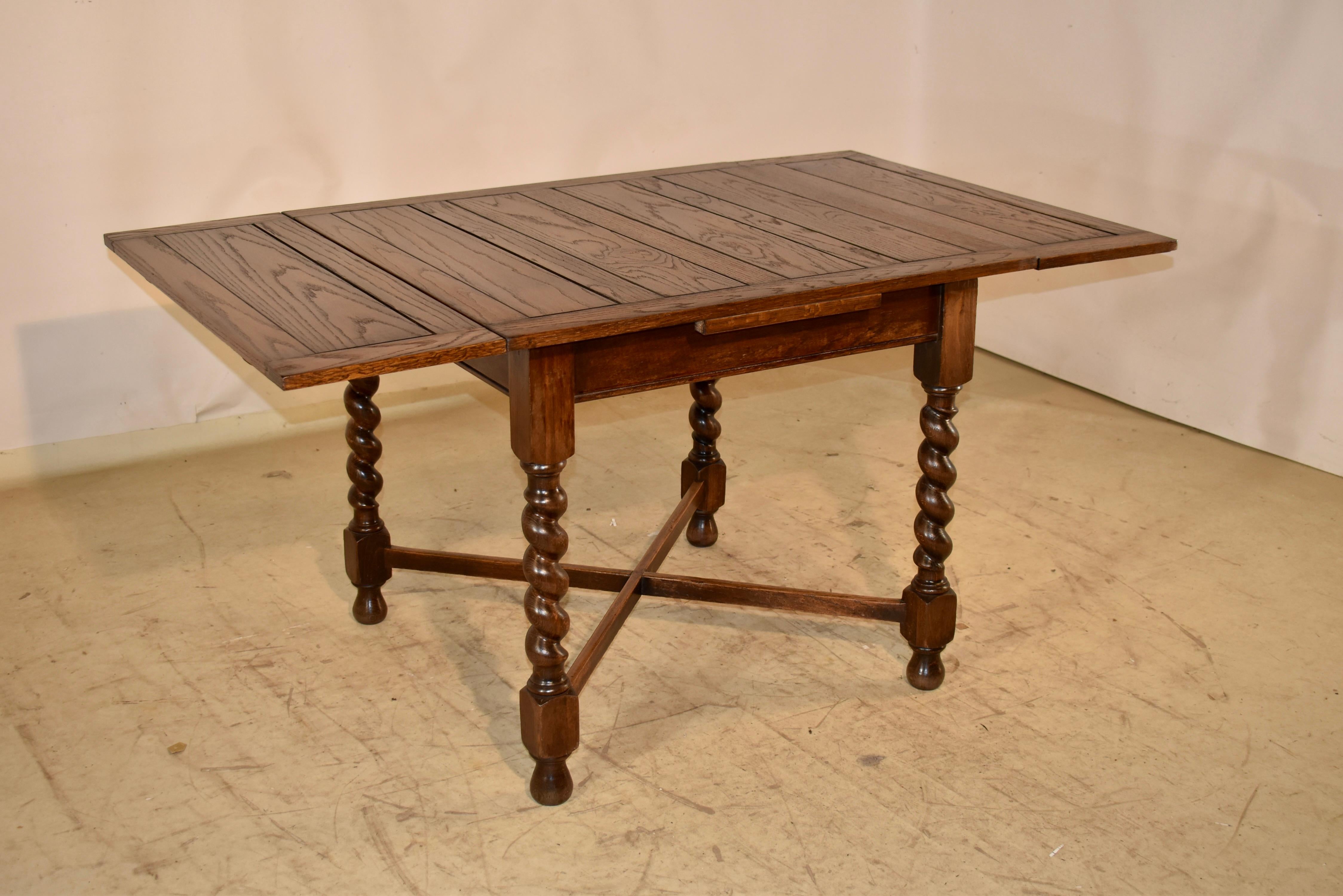 Chêne Table à tiroirs en Oak Oak, Circa 1900 en vente