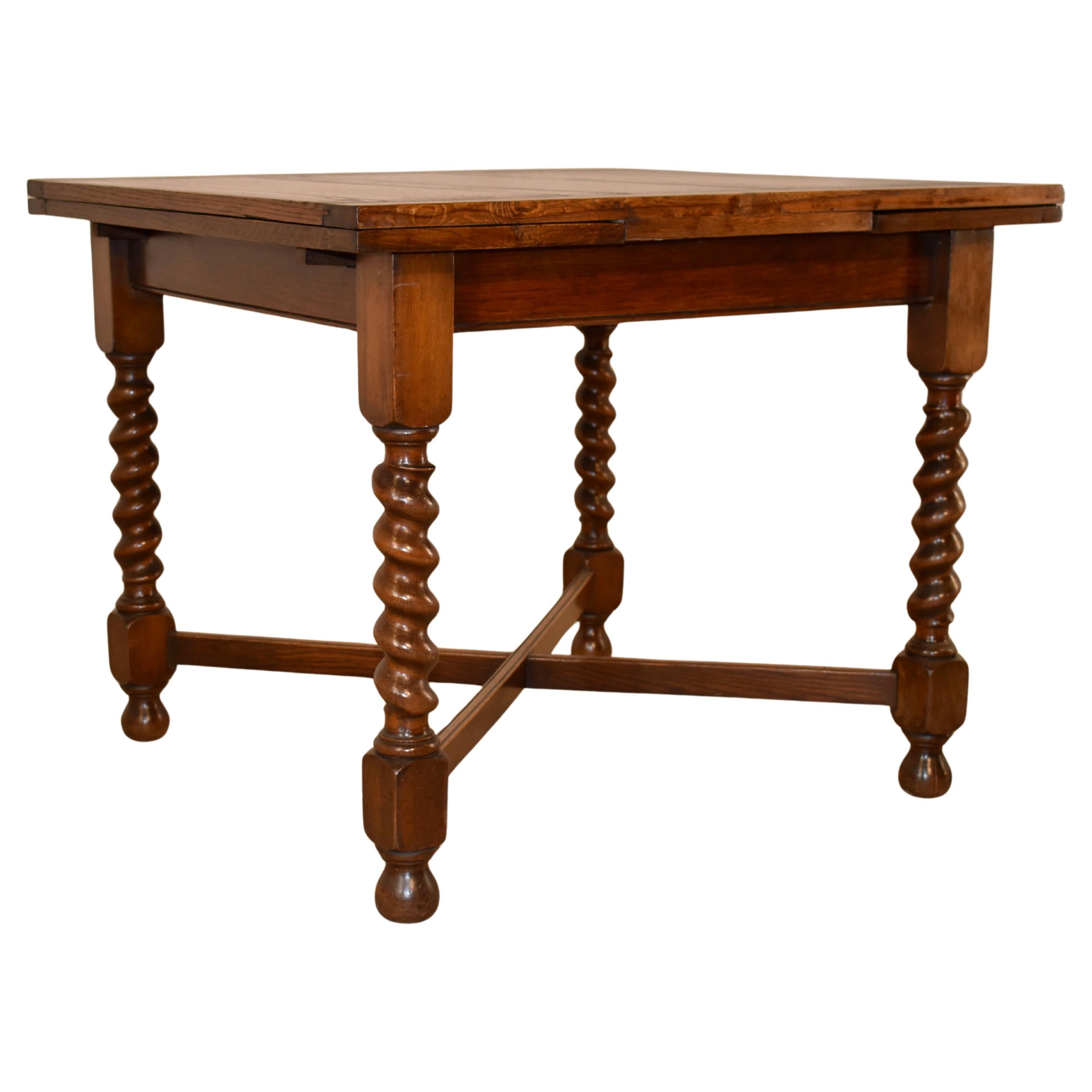 English Oak Draw Leaf Table, Circa 1900 For Sale
