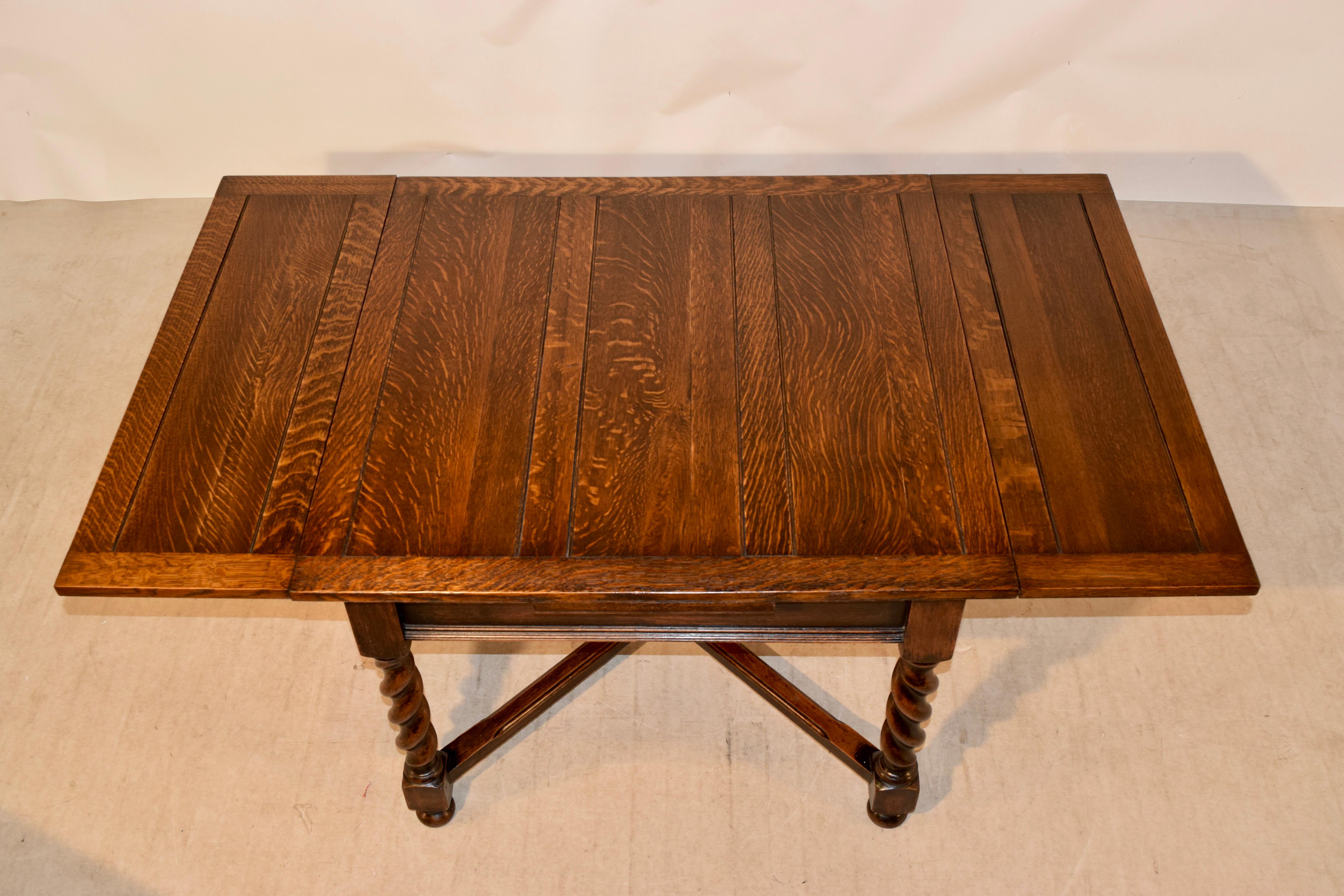 English Oak Drawleaf Table, circa 1900 1