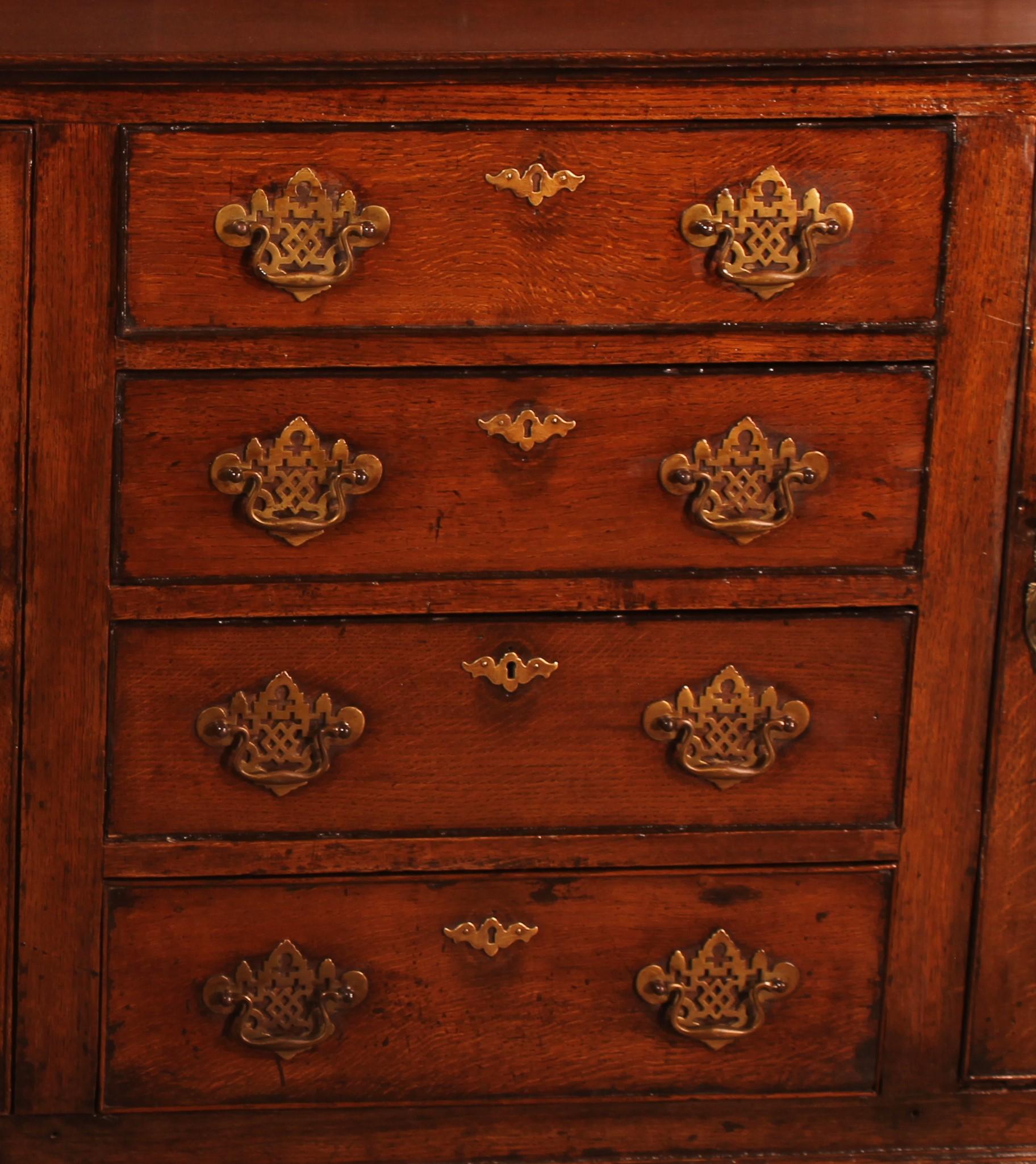 English Oak Dresser and Rack Early 18th Century In Good Condition For Sale In Brussels, Brussels