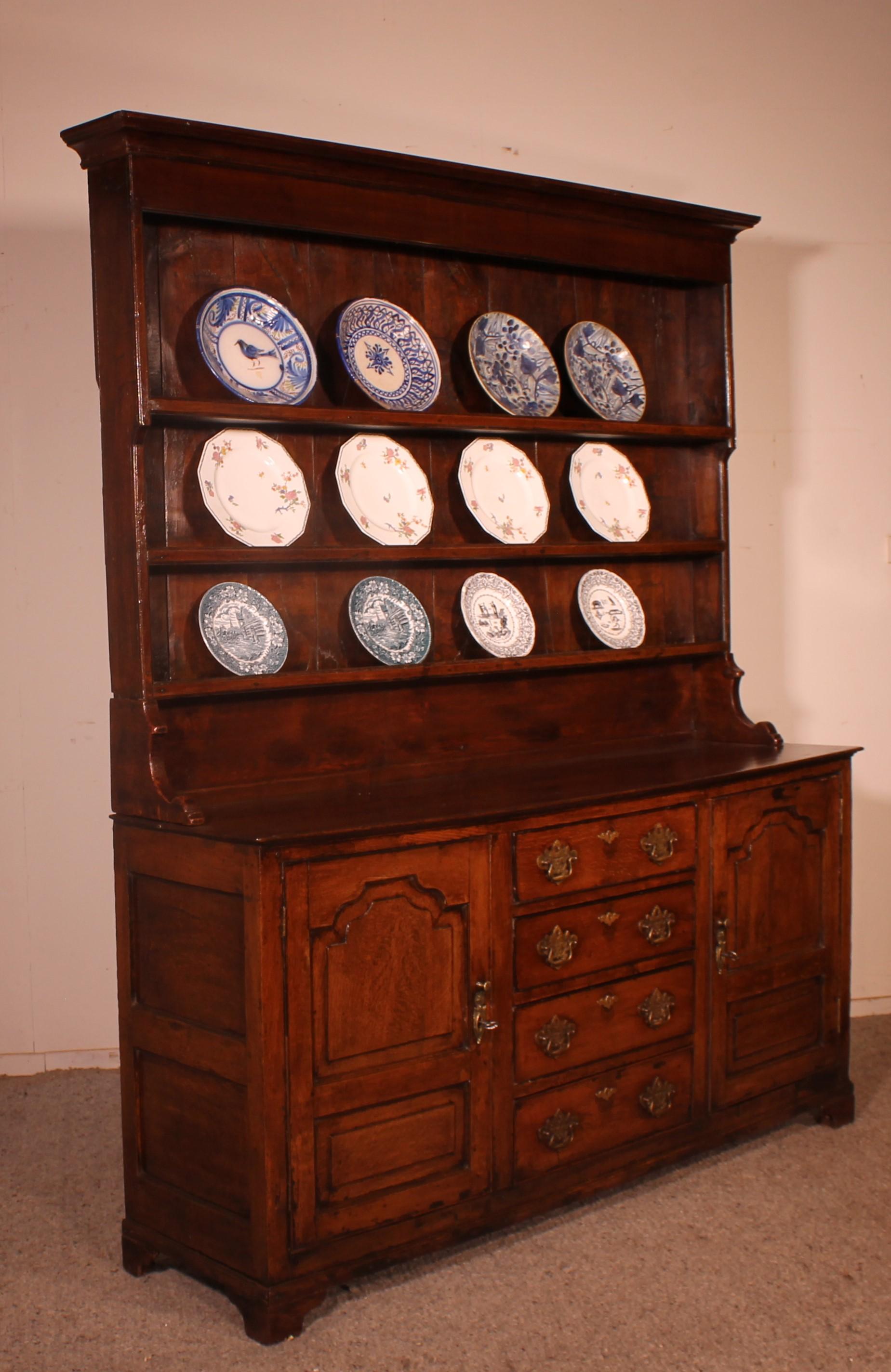 English Oak Dresser and Rack Early 18th Century For Sale 4