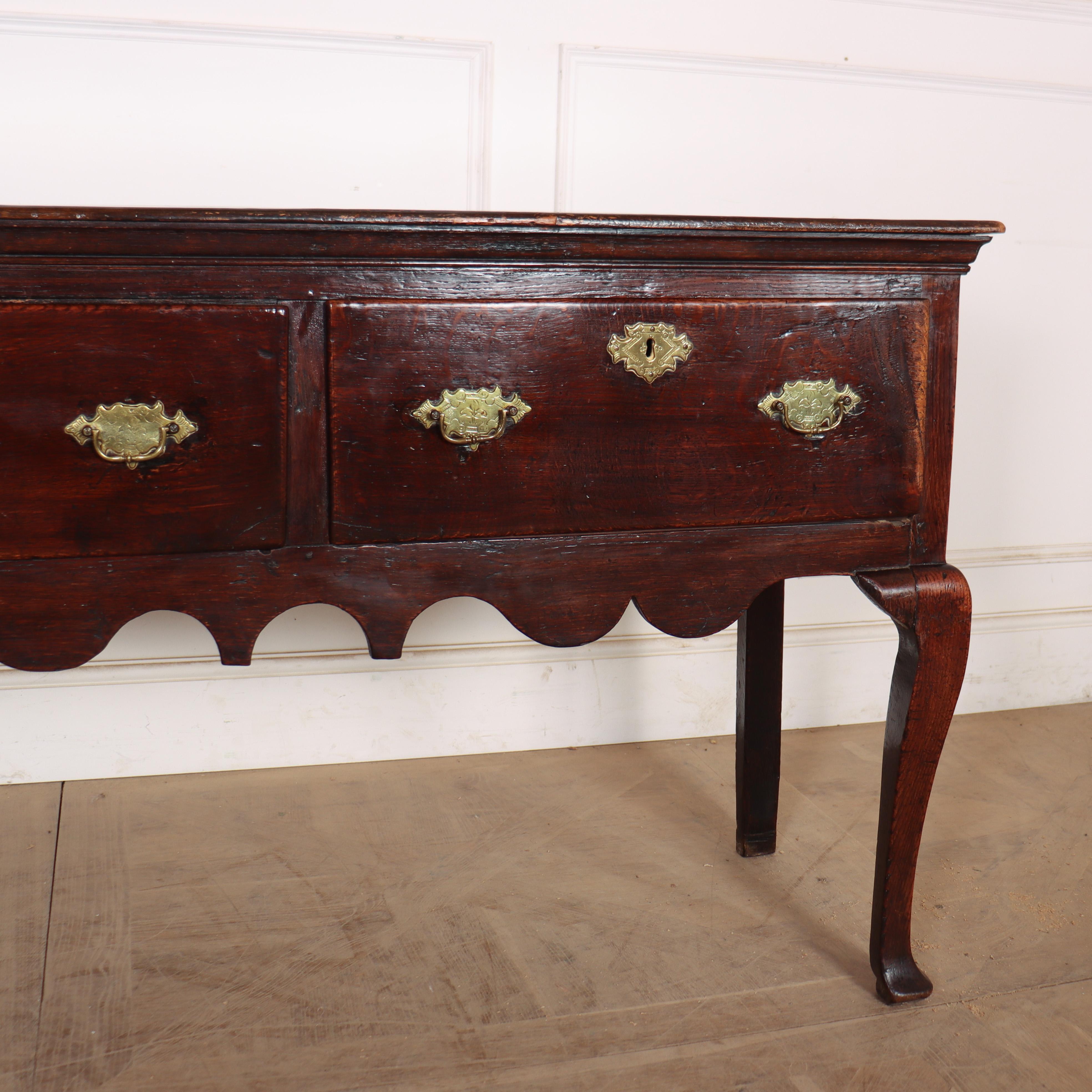 English Oak Dresser Base In Good Condition For Sale In Leamington Spa, Warwickshire