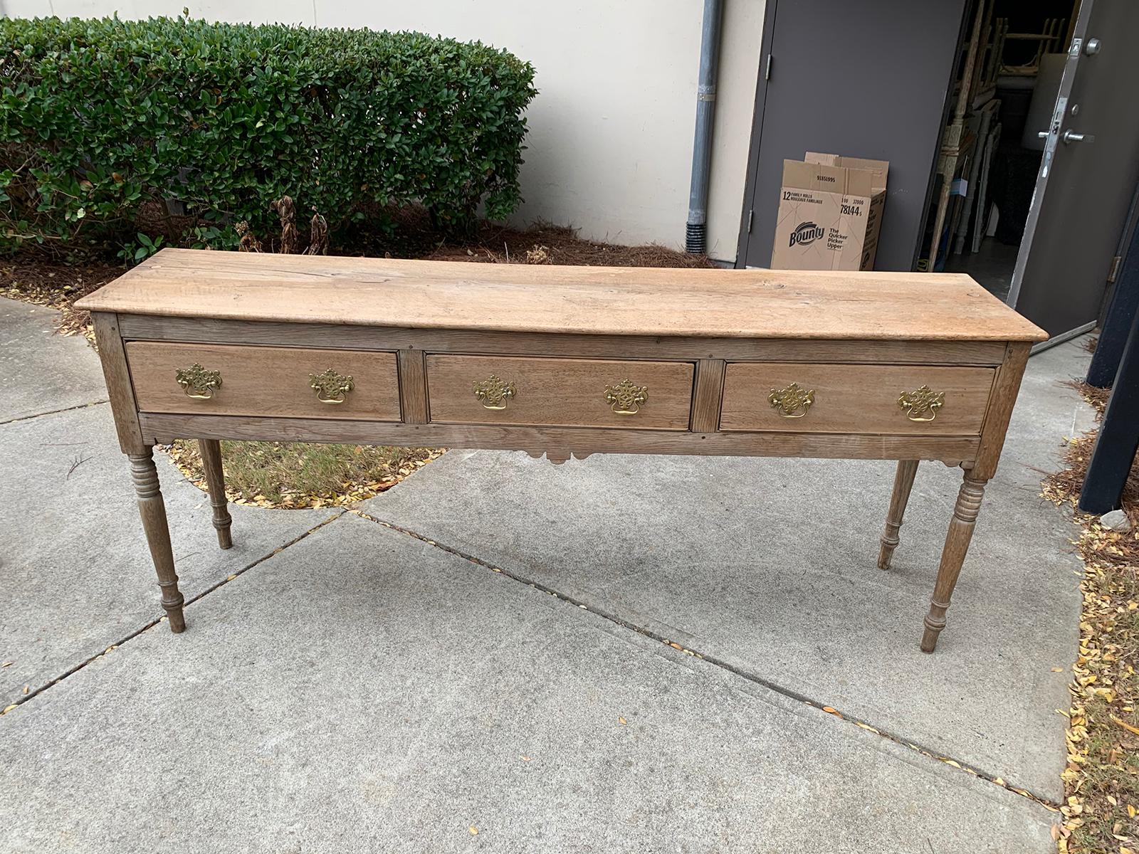 English Oak Dresser Base with Scrubbed Finish, Three Drawers, circa 1800 11