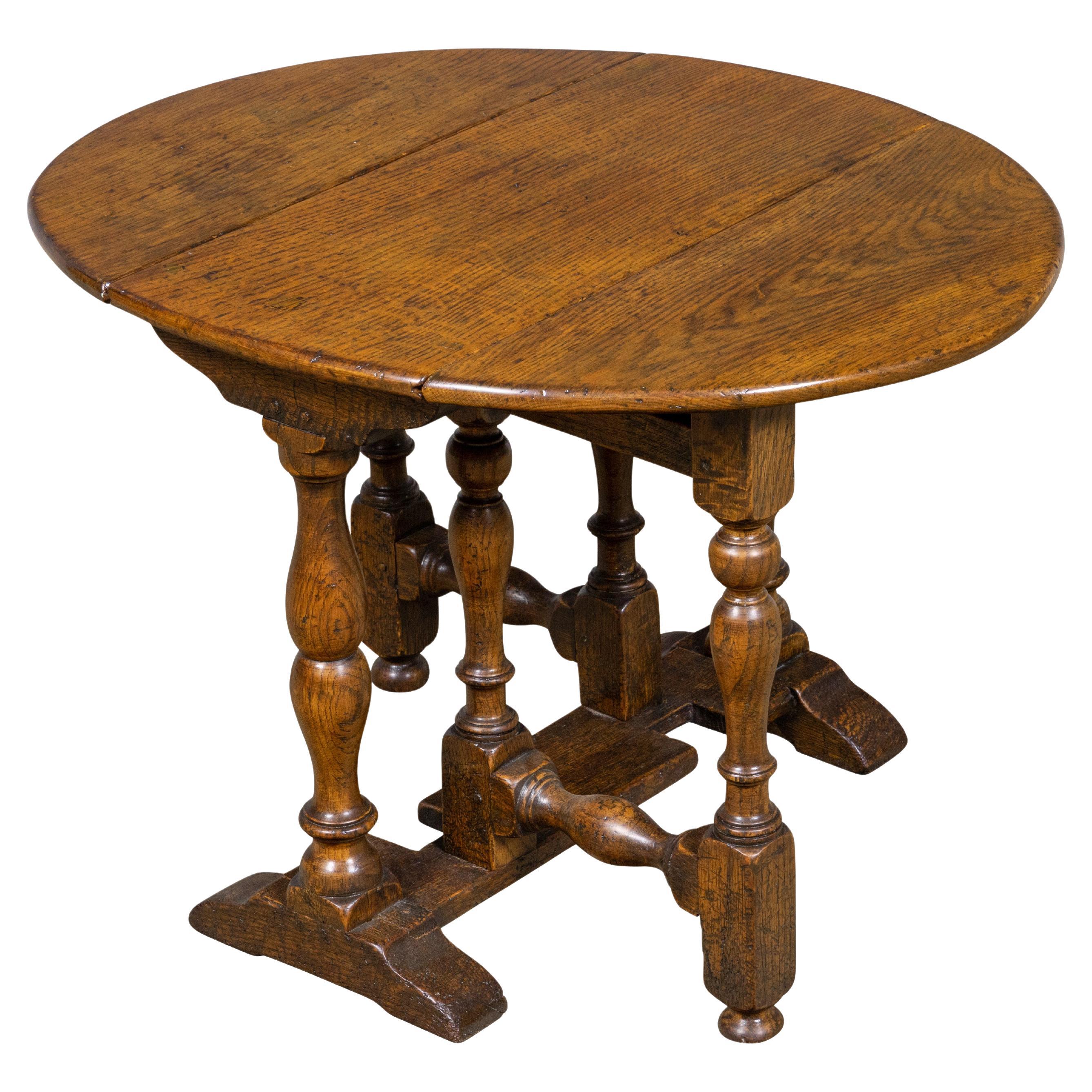 English Oak Drop-Leaf Gateleg Table with Turned Baluster Legs, Circa 1900