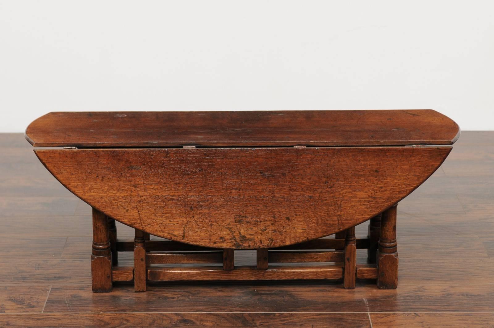 English Oak Drop-Leaf Oval Top Coffee Table with Double Gateleg, circa 1880 3