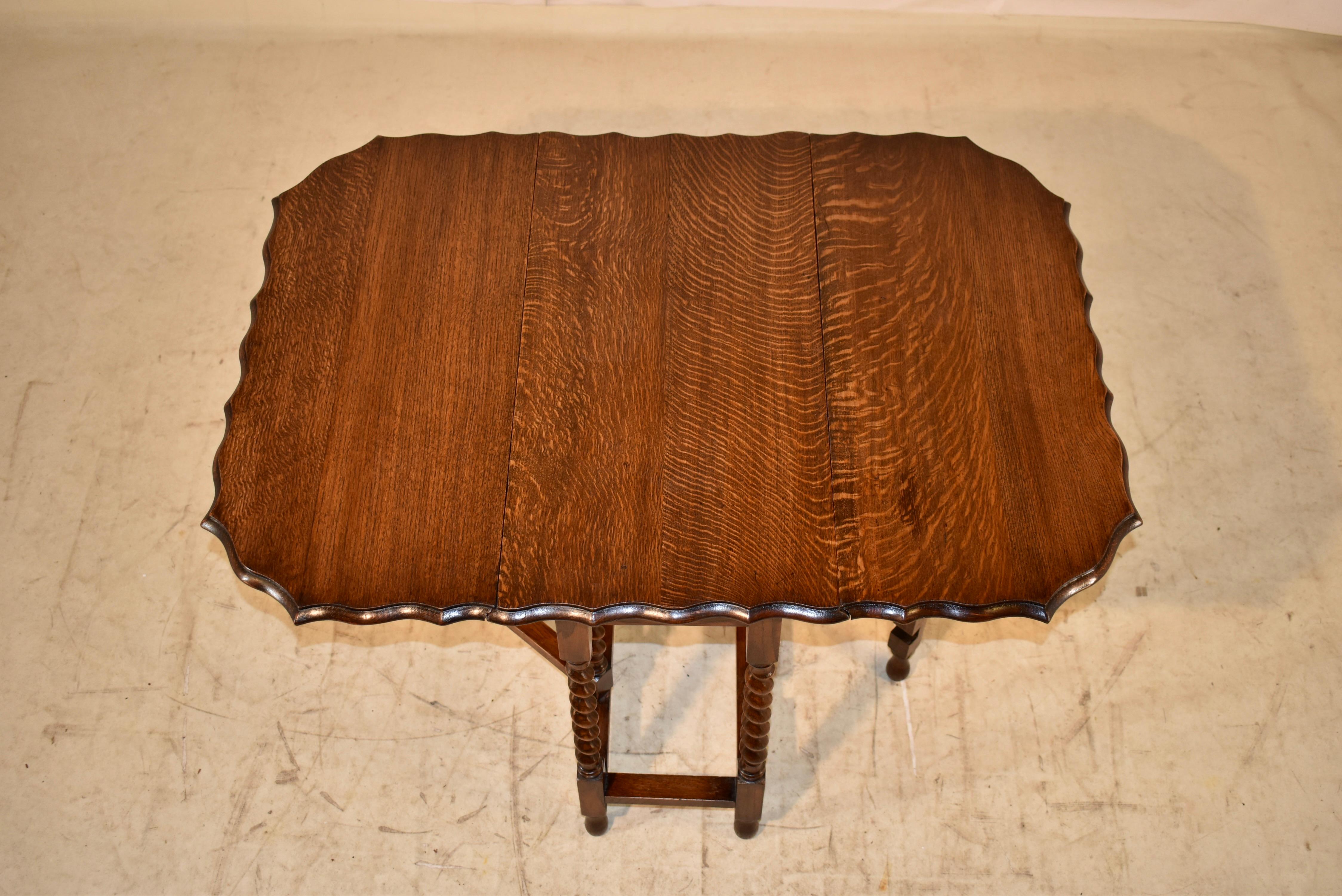 English Oak Gateleg Table, Circa 1900 For Sale 1