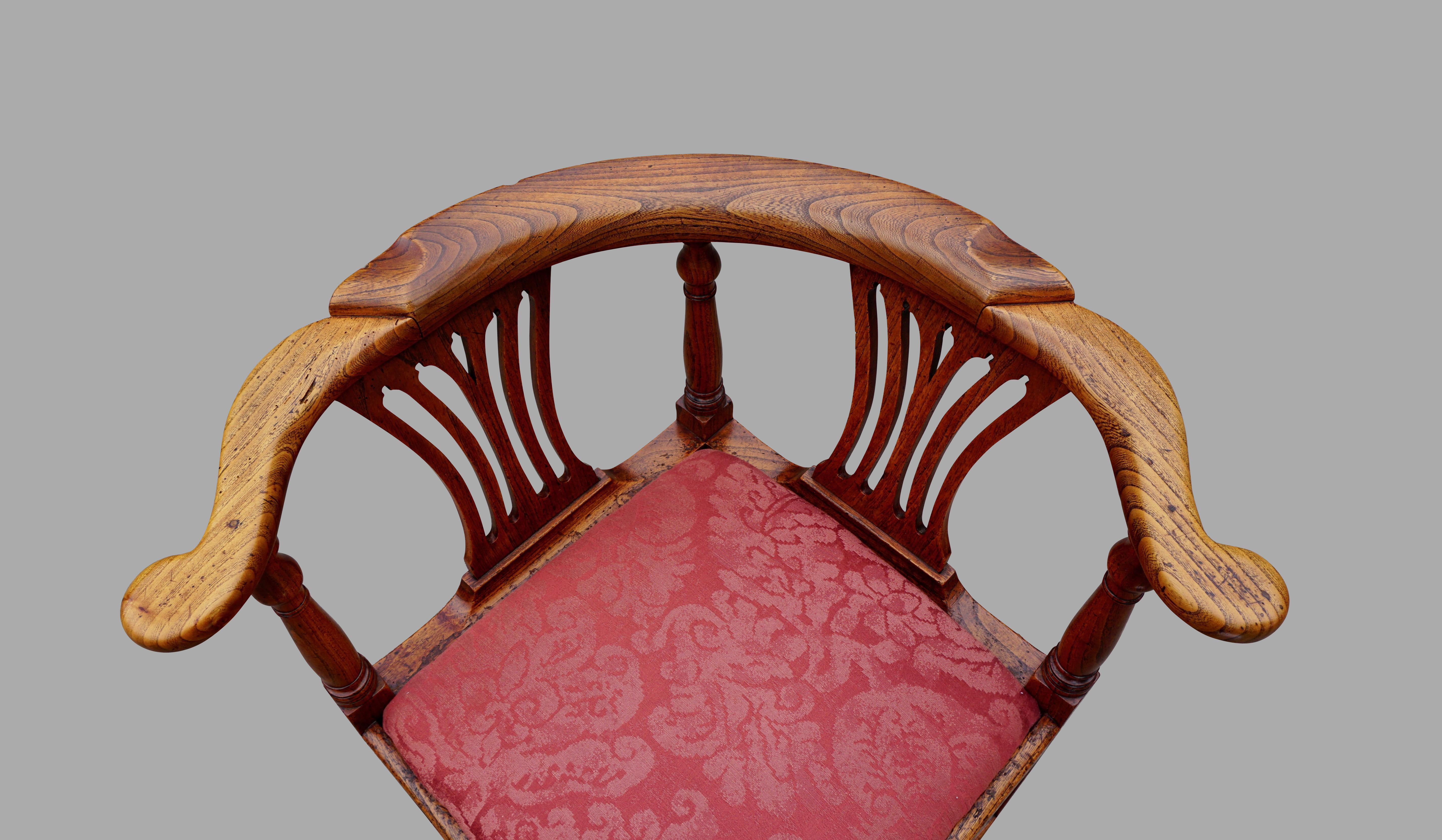 19th Century English Oak George III Period Corner Chair with Damask Upholstered Seat