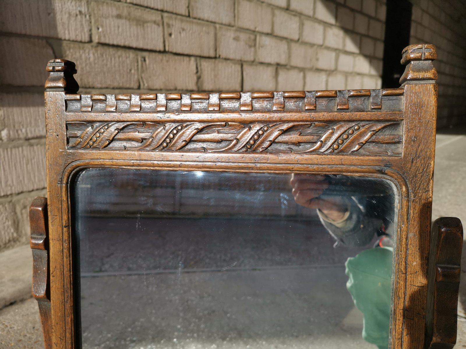 English Oak Gothic Style Dressing Table Mirror with Castellated Top In Good Condition For Sale In London, GB