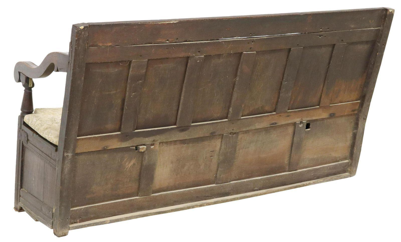 Georgian English Oak Hall Storage Settle Bench, 18th C. For Sale