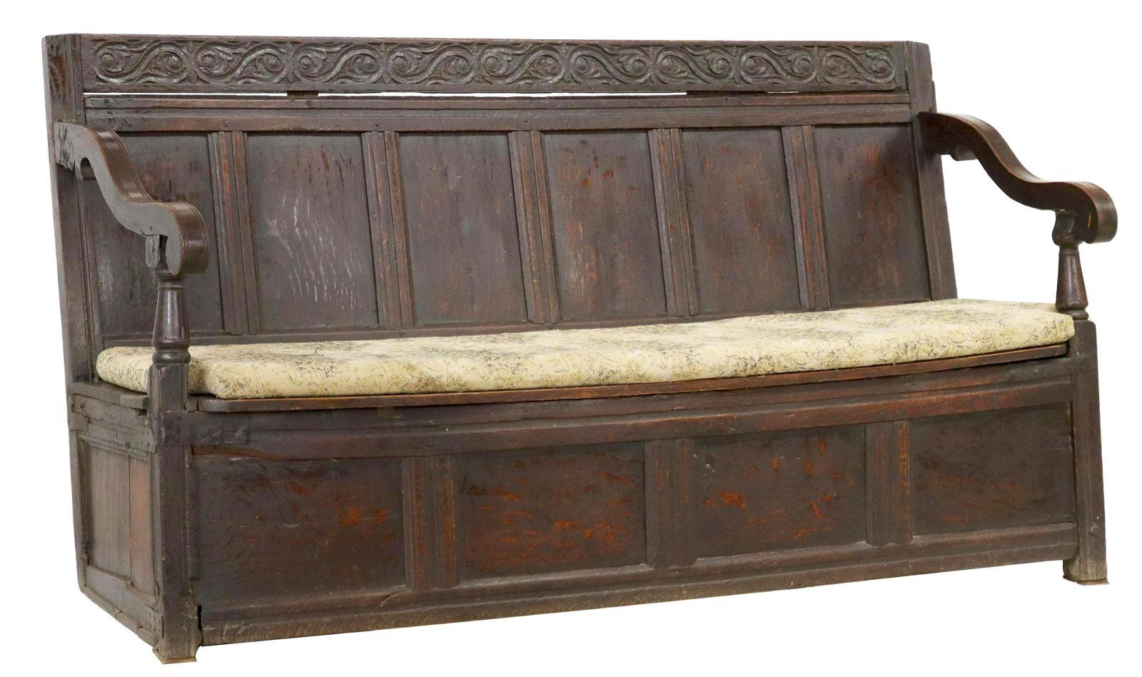 British English Oak Hall Storage Settle Bench, 18th C. For Sale