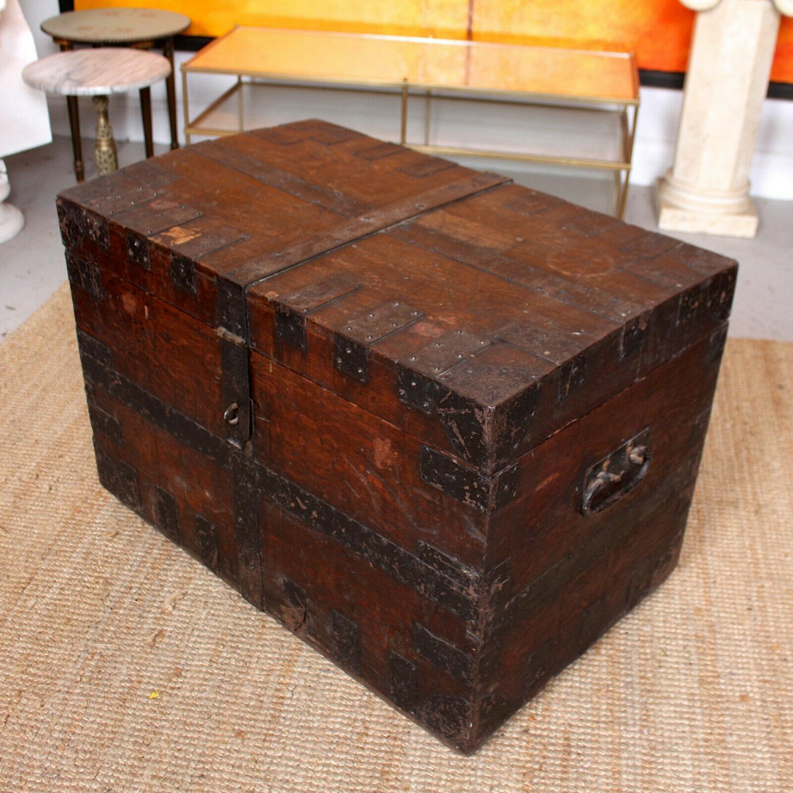 English Oak Iron Bound Silver Chest 19th Century Trunk Blanket Box For Sale 4