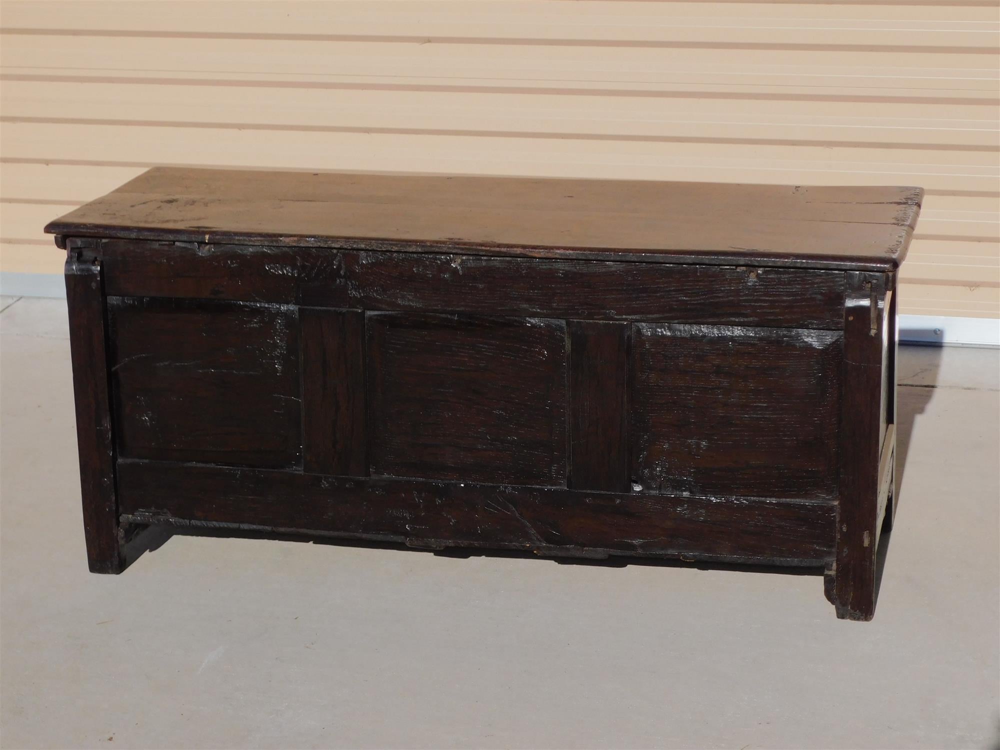 English Oak Jacobean Three Carved Panel Diamond & Pinwheel Hinged Coffer, C 1720 For Sale 4