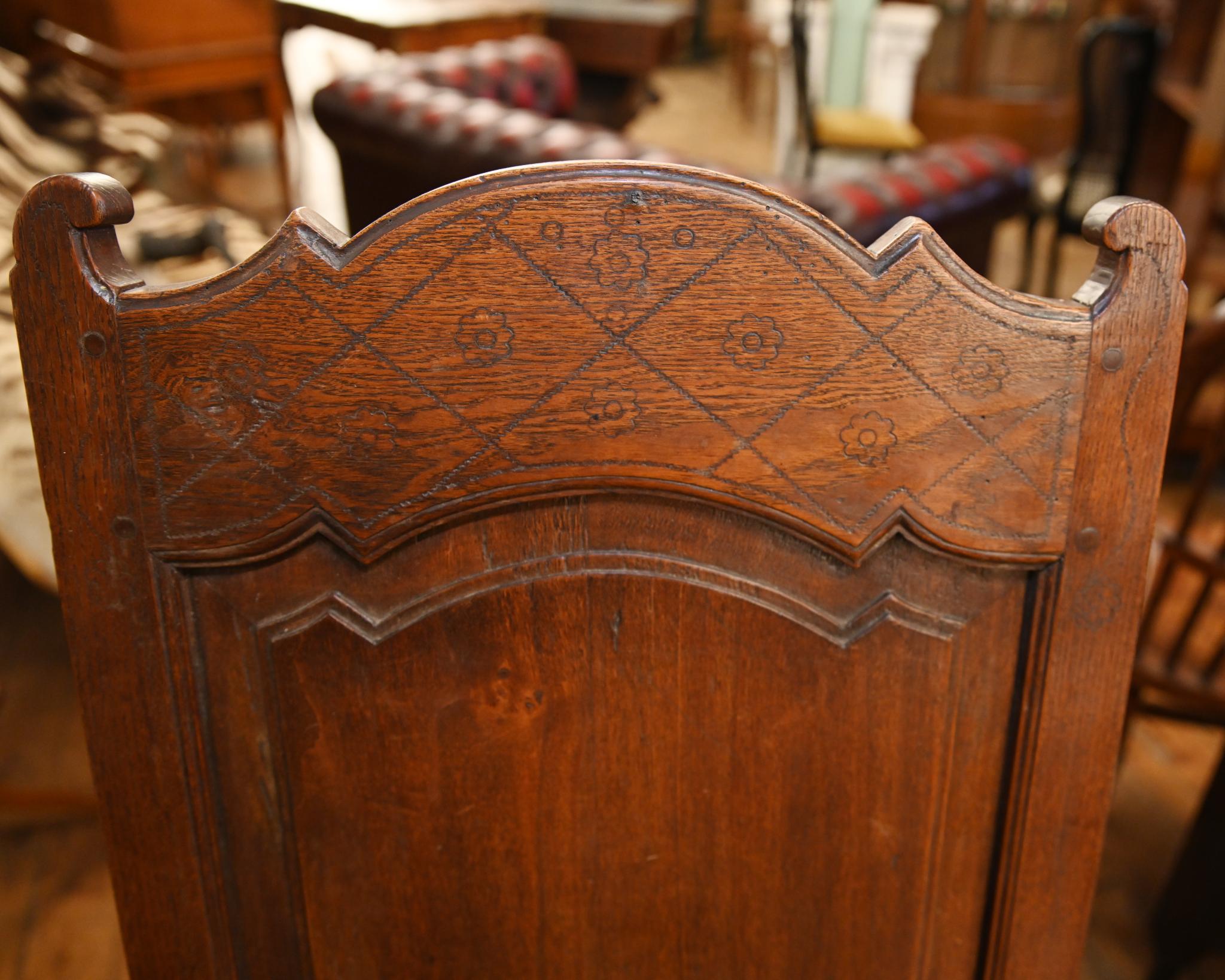 Chaise d'agneau anglaise d'intérieur ferme rustique 1900 Bon état - En vente à Potters Bar, GB