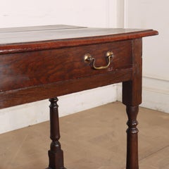 Mesa de lámpara inglesa de roble