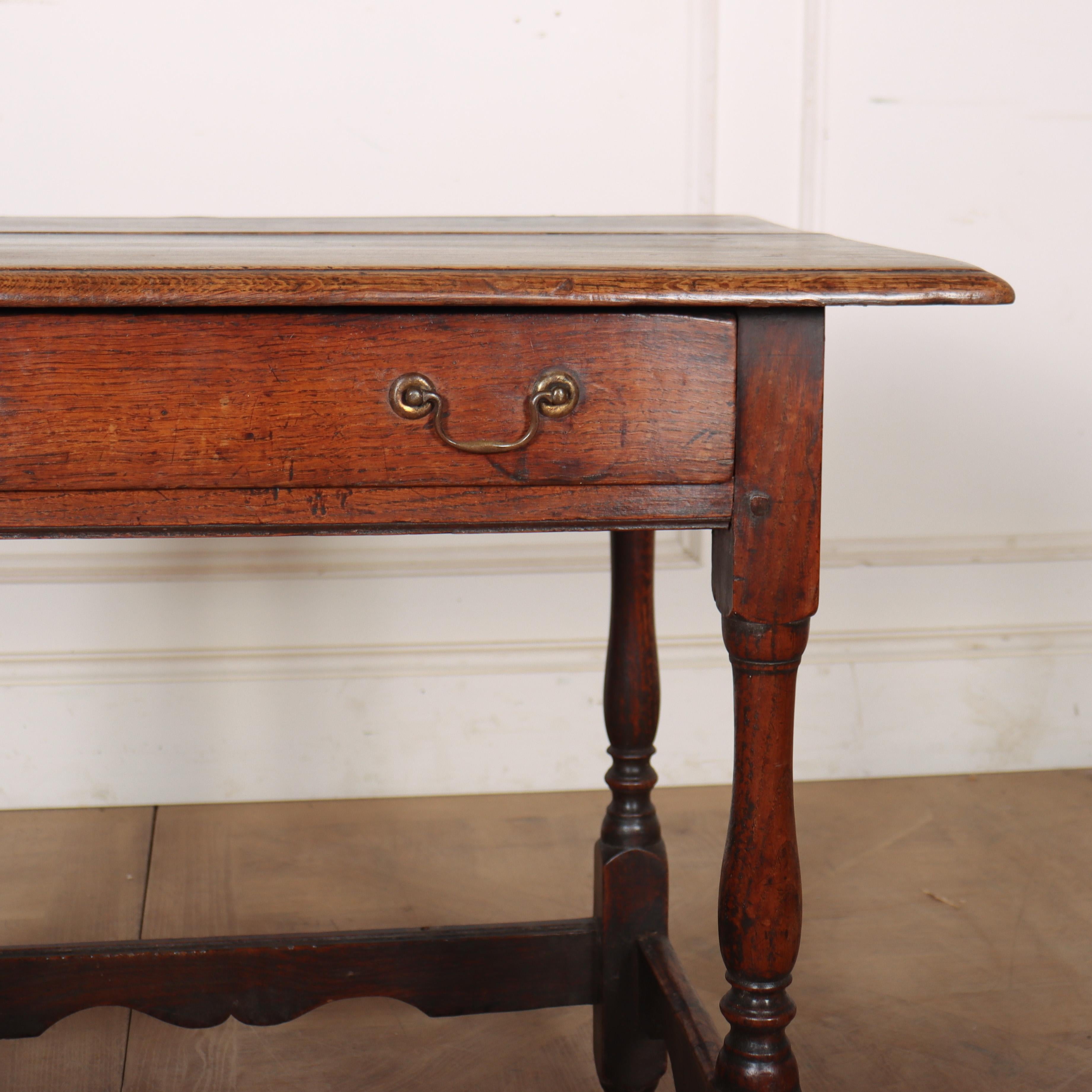 Giorgio I Tavolo da lampada in Oak inglese in vendita