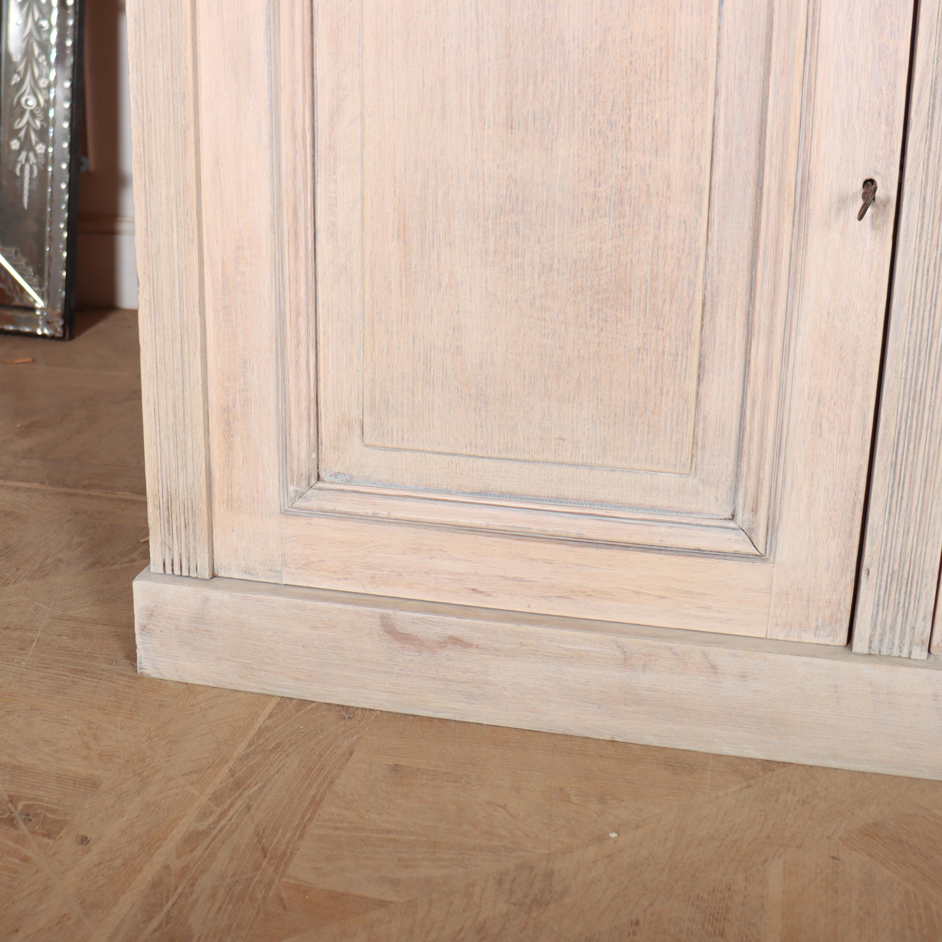 Inglese Libreria in Oak inglese in vendita