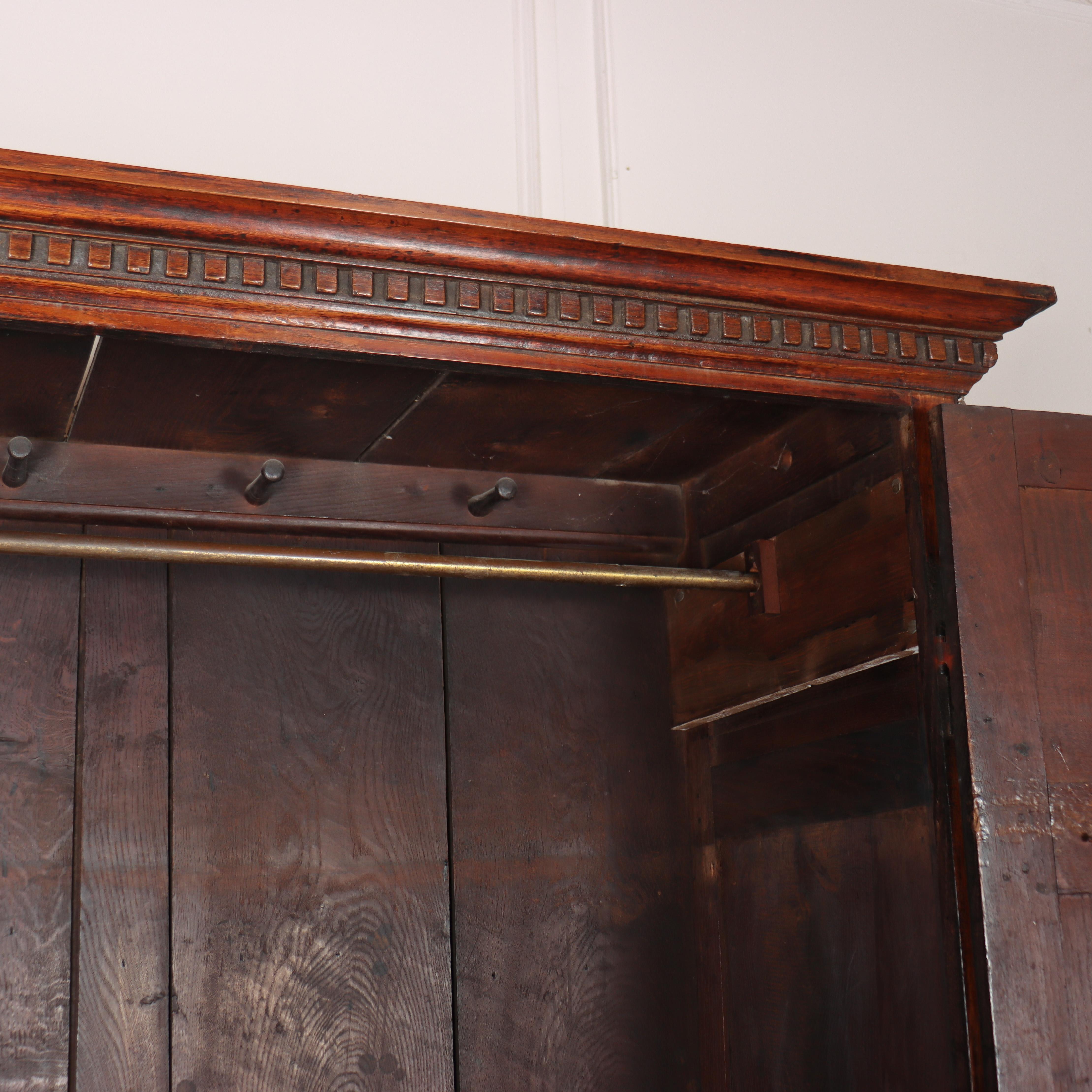 English Oak Linen Press For Sale 7