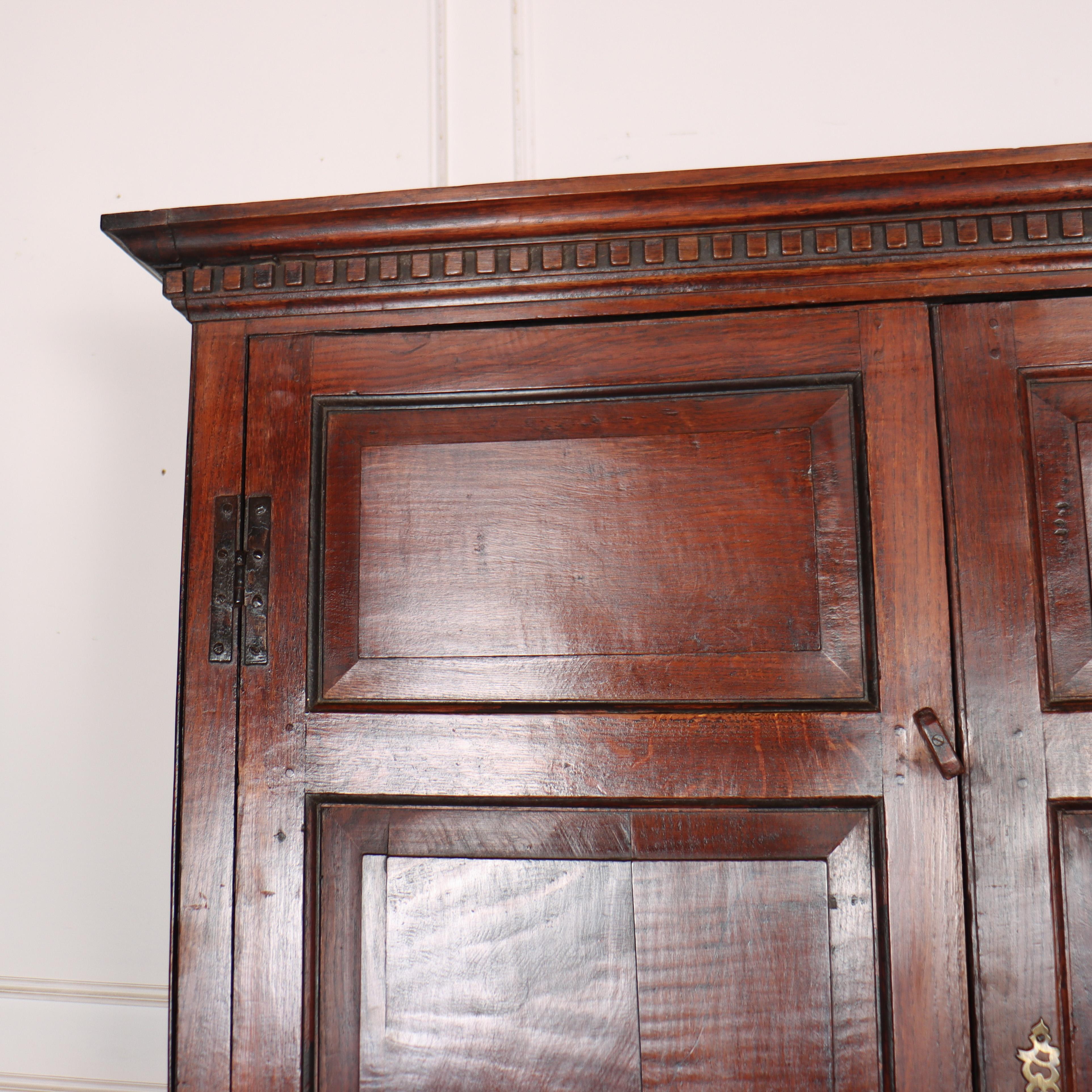 English Oak Linen Press For Sale 4