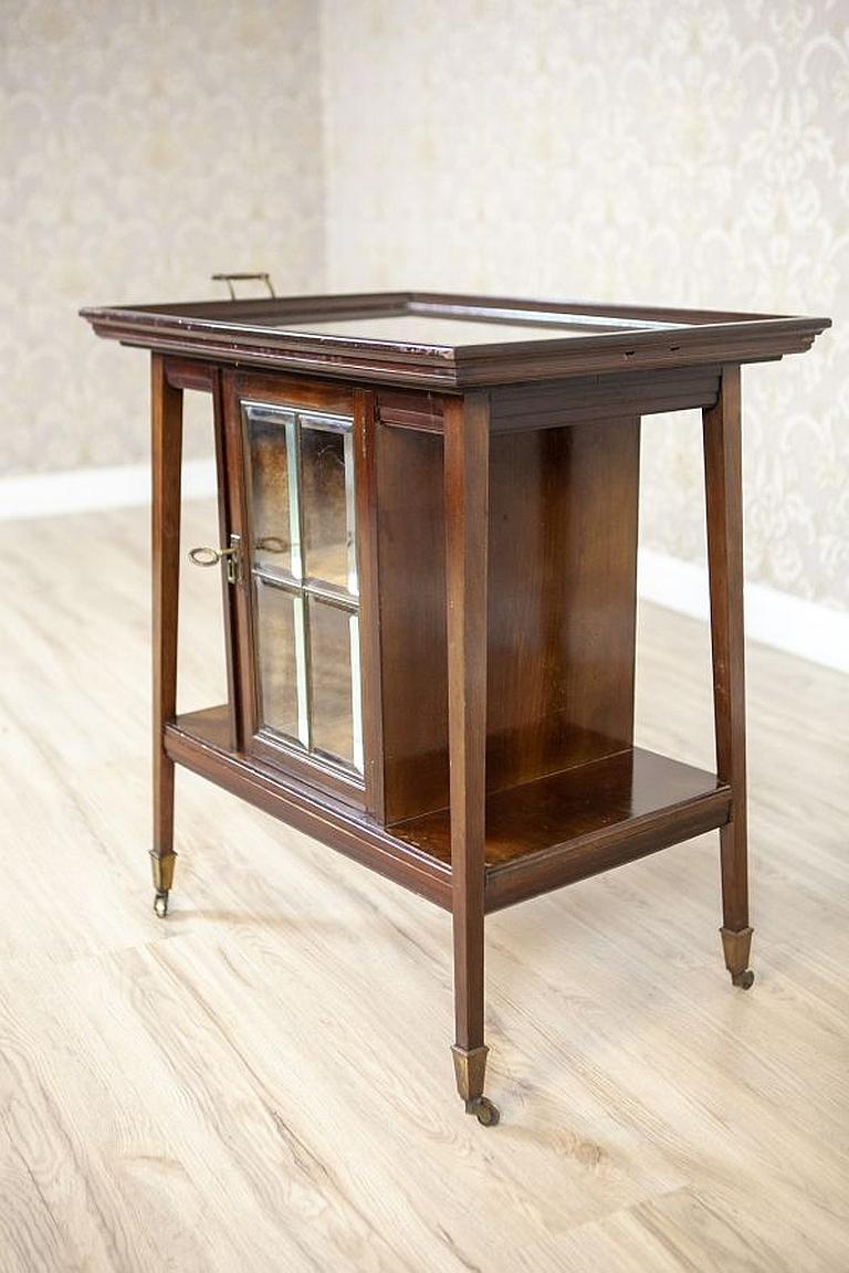 English Oak Liquor Cabinet/Side Table From the Late 19th Century In Good Condition In Opole, PL