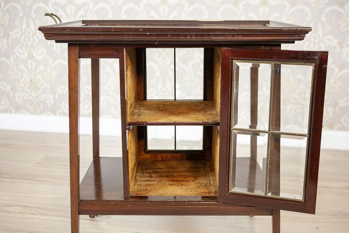 English Oak Liquor Cabinet/Side Table From the Late 19th Century 1