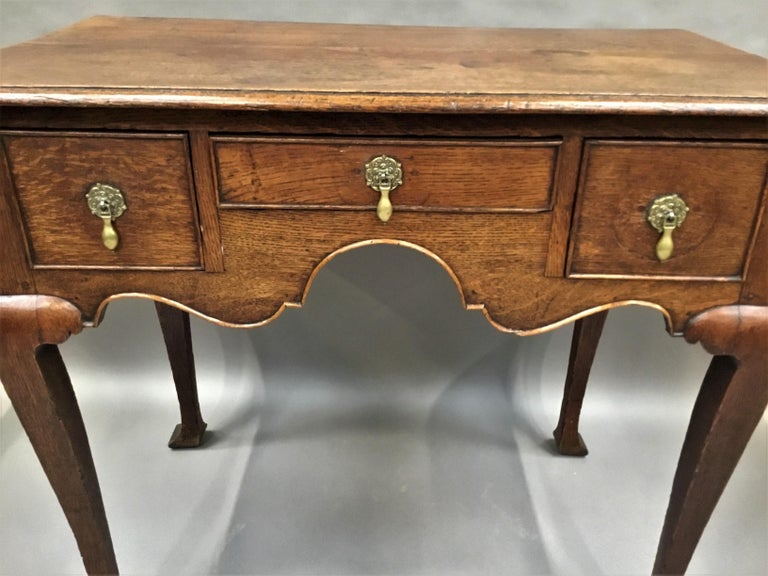 English Oak Lowboy Of Shapely Form For Sale At 1stdibs