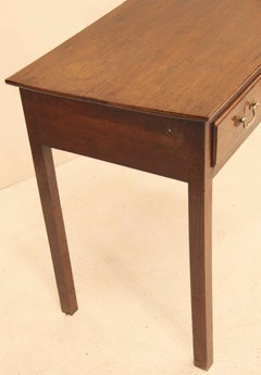 English OAK Beistelltisch mit einer Schublade