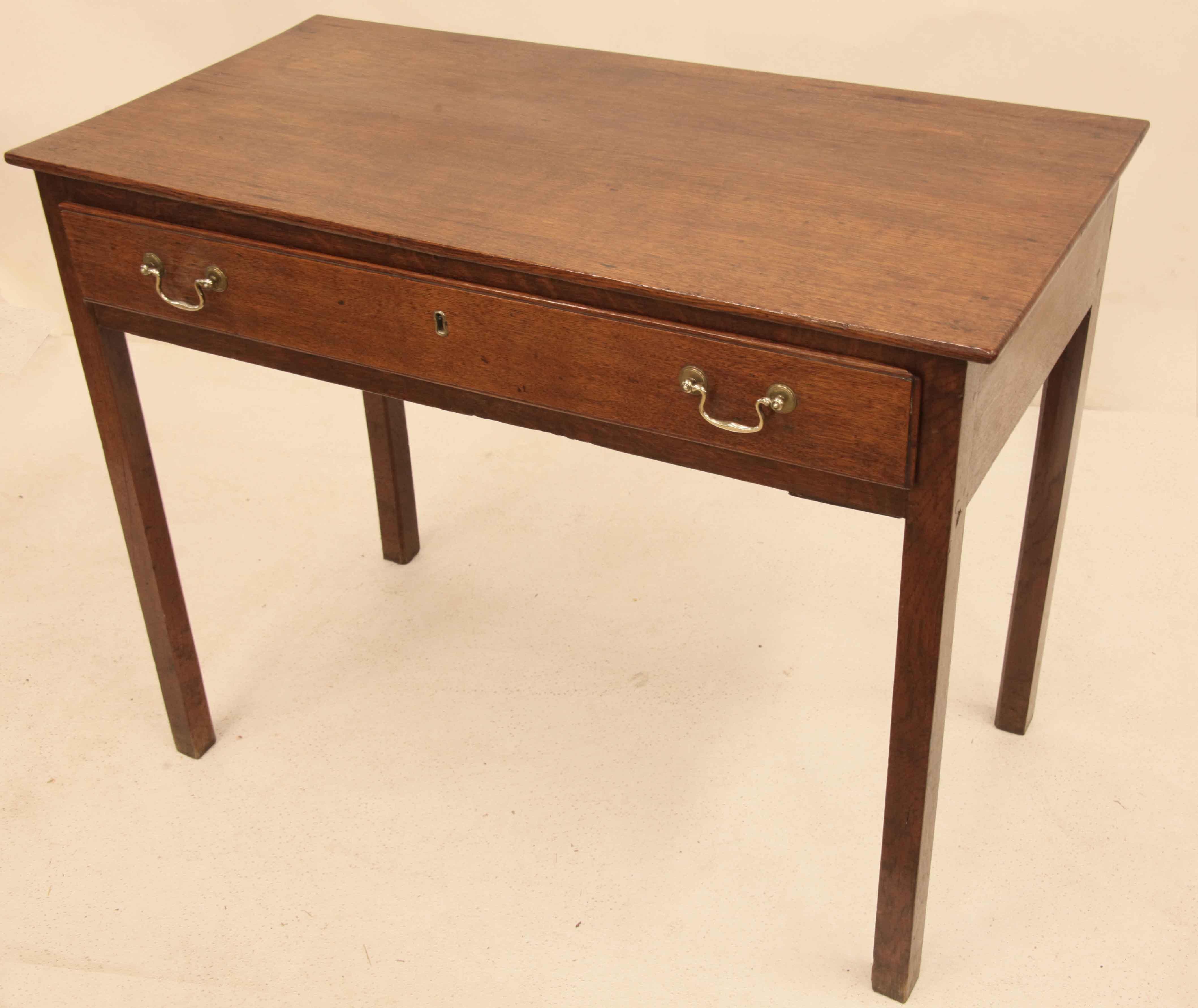 Early 19th Century English Oak One Drawer Side Table For Sale