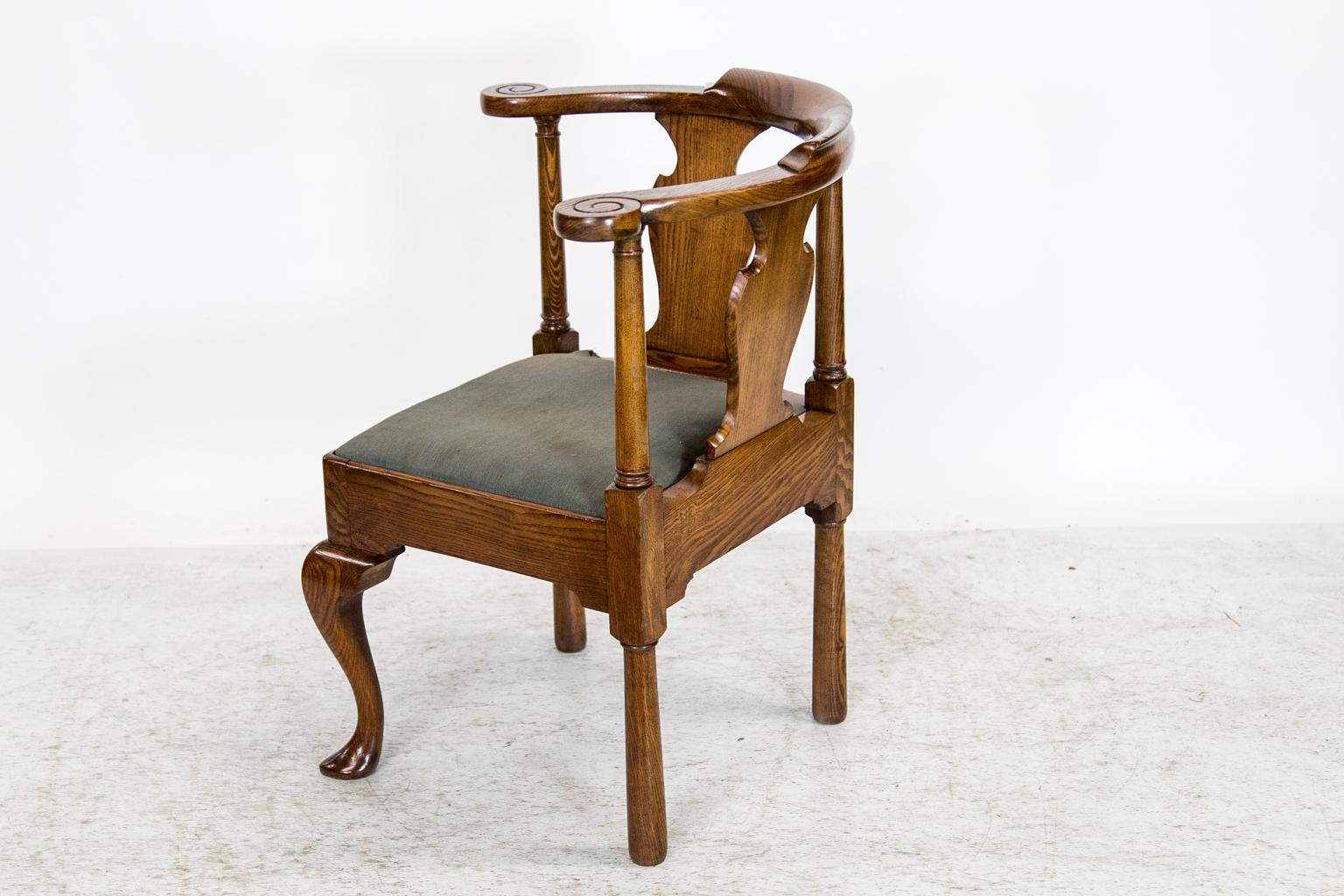 English Oak Queen Anne Corner Chair 6