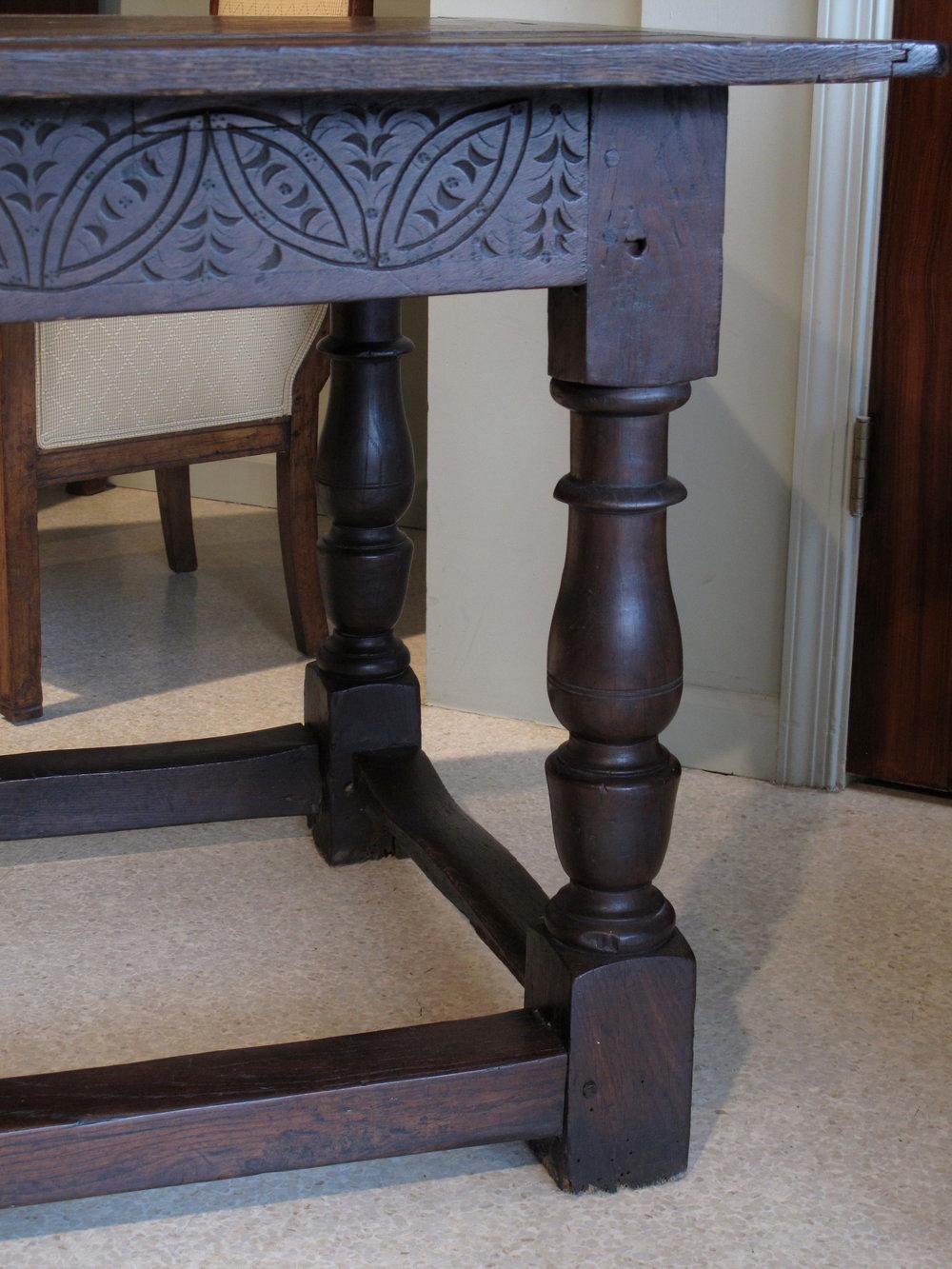 English Oak Refectory Table, Late 17th Century In Good Condition For Sale In Free Union, VA