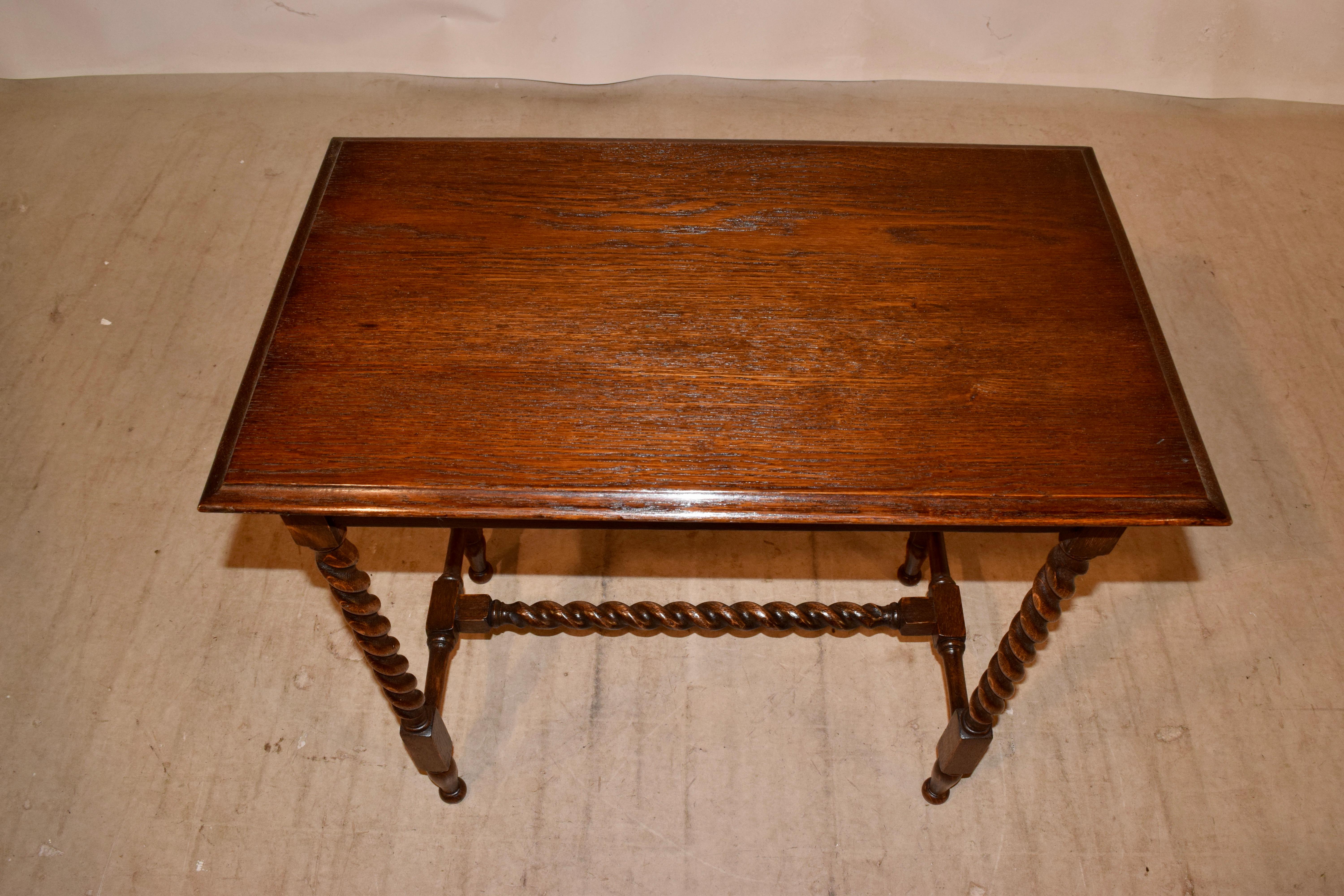 Early 20th Century English Oak Side Table, c. 1900