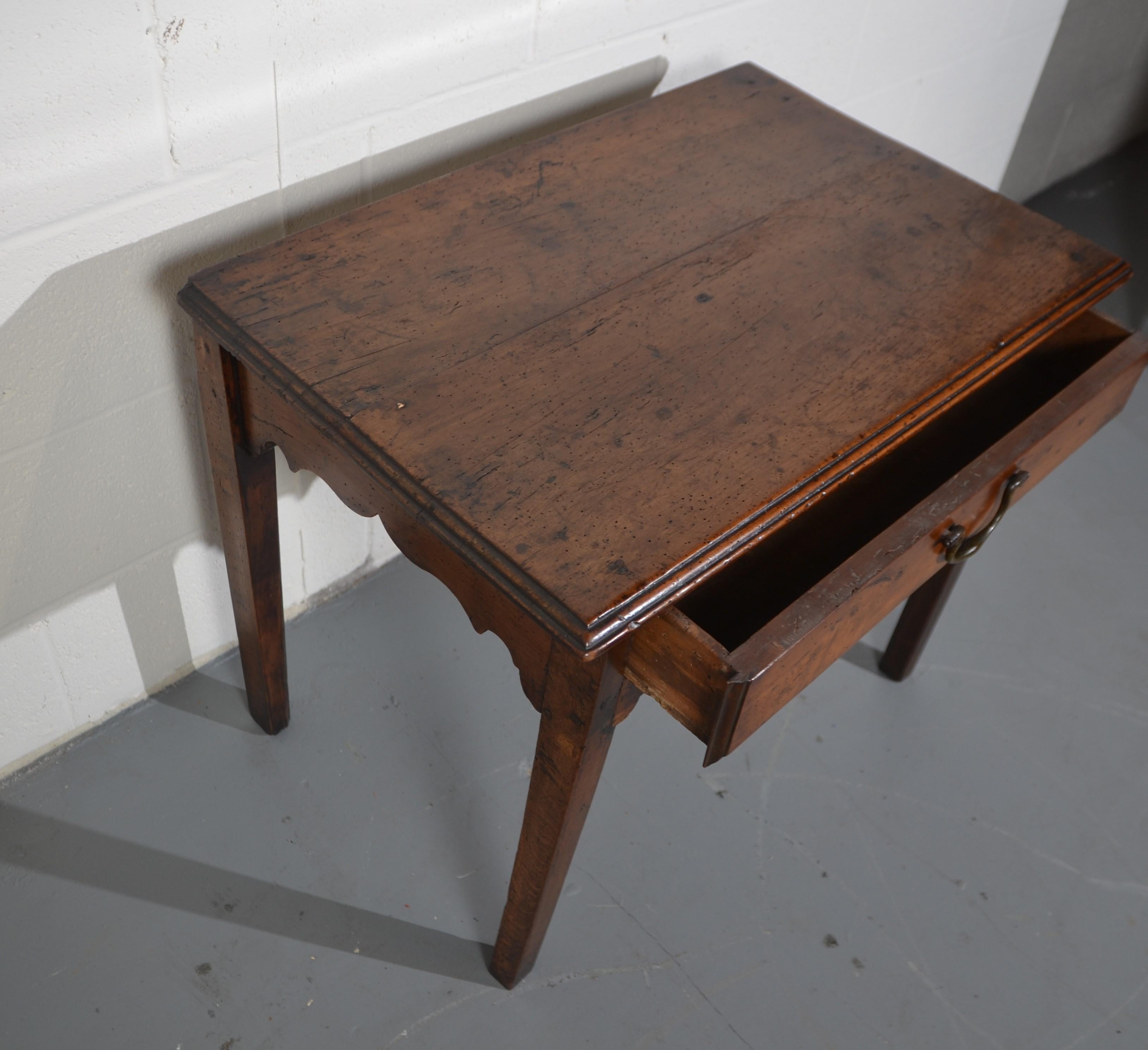 English Oak Side Table c.1800 In Good Condition For Sale In Pomona, CA