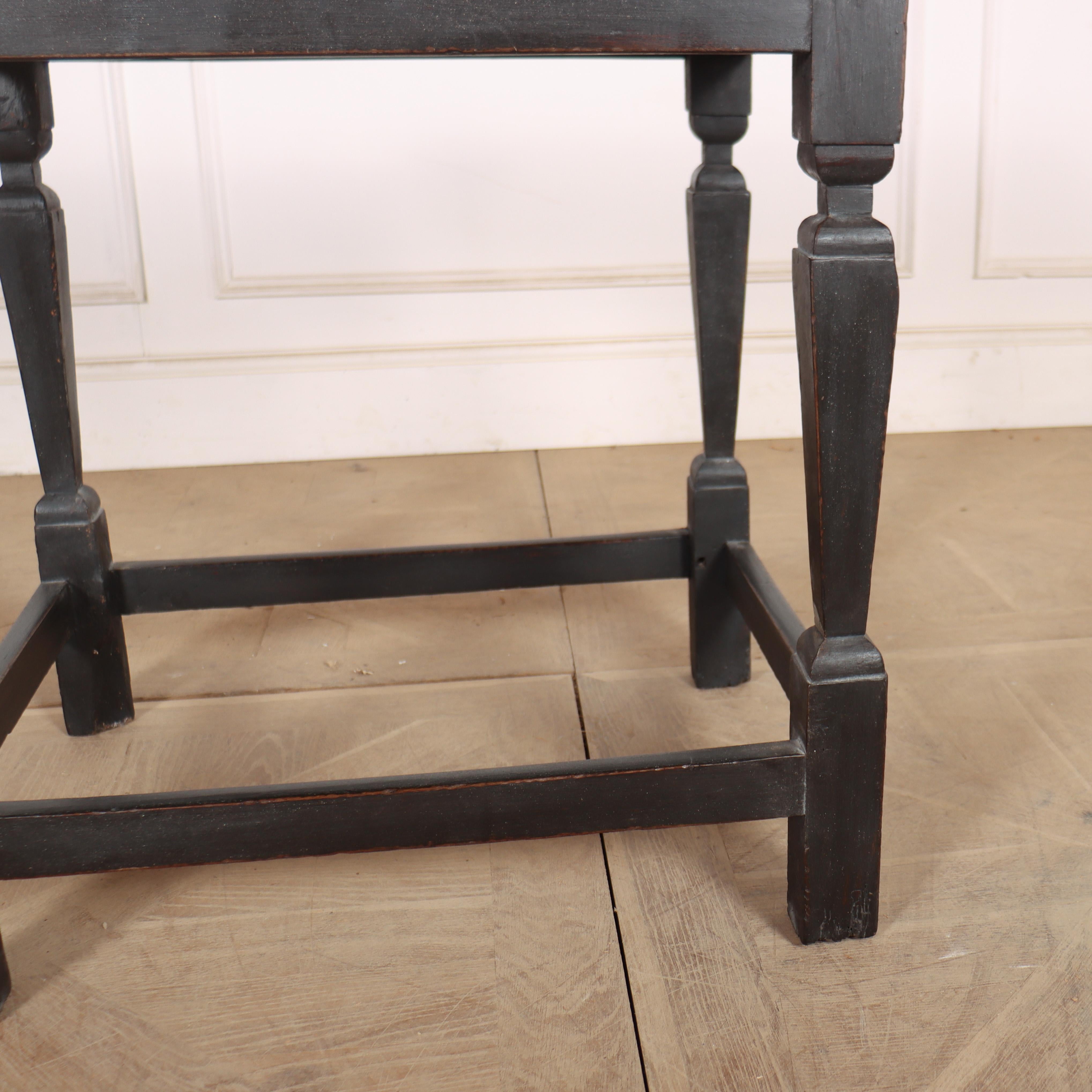 Anglais Table d'appoint en chêne anglais en vente