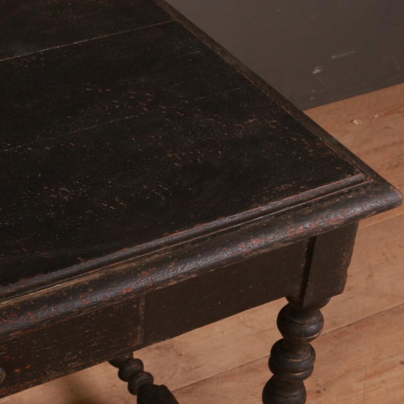 English Oak Side Table In Good Condition In Leamington Spa, Warwickshire