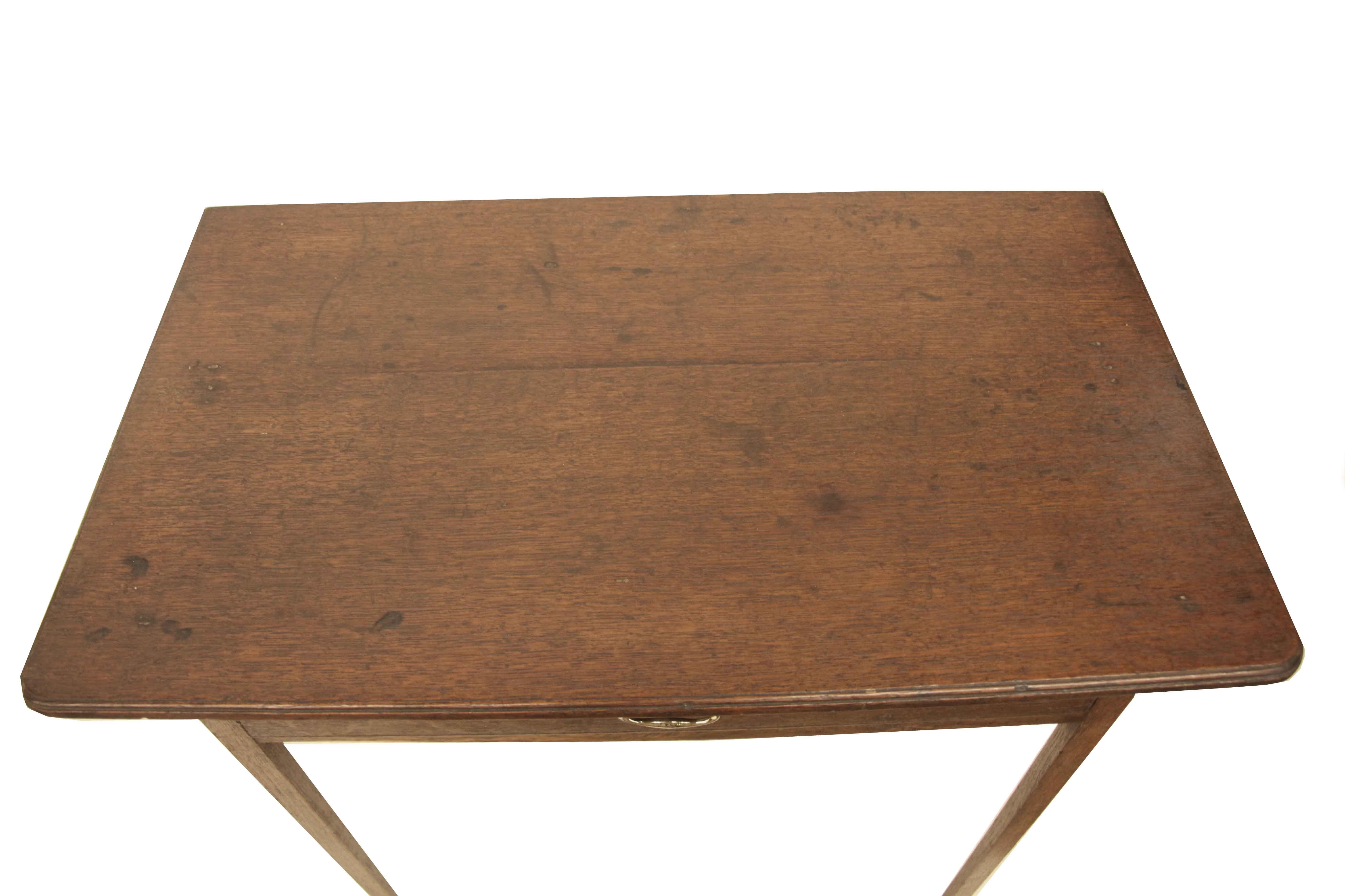 English Oak Side Table For Sale 2