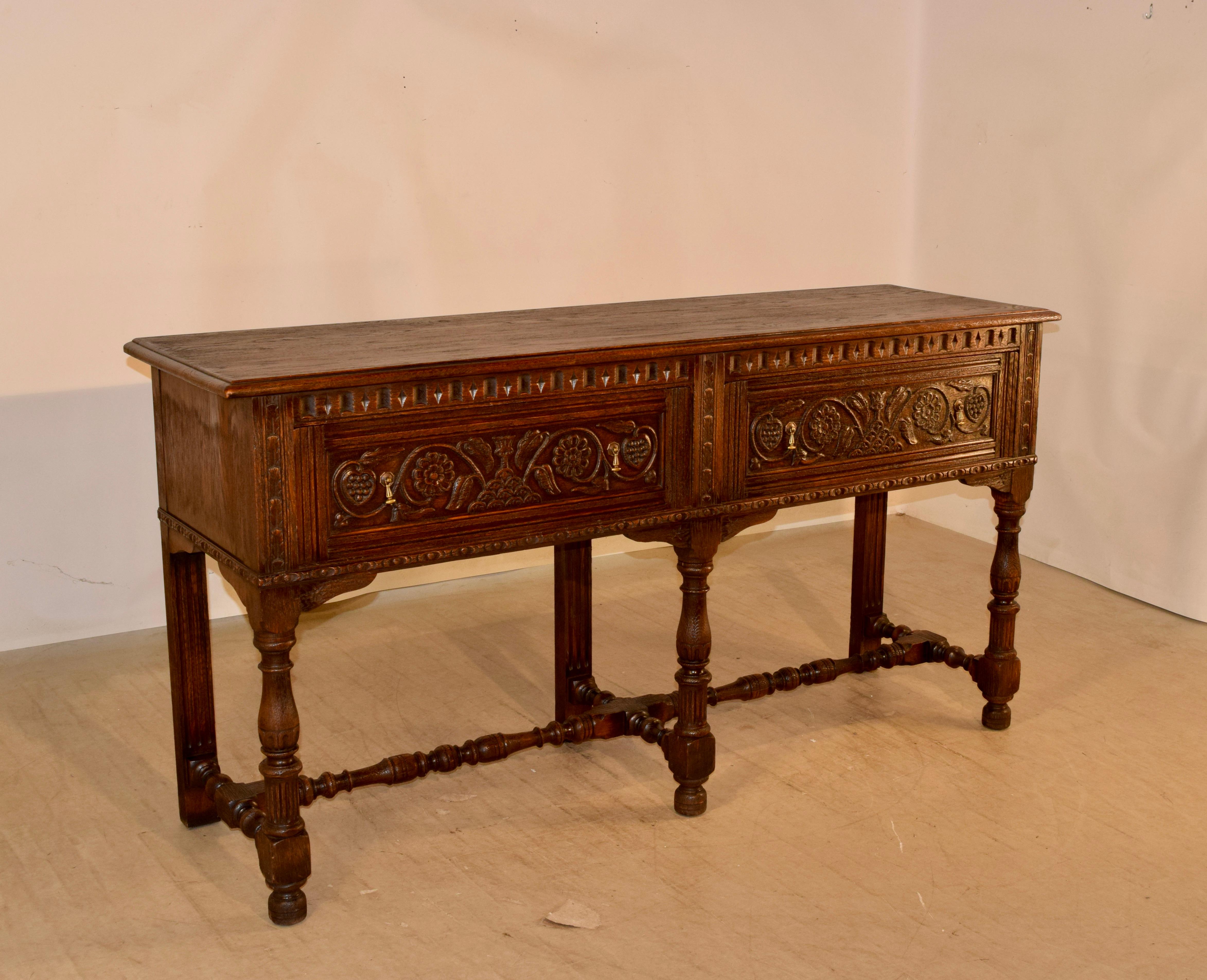 English Oak Sideboard, c. 1920 In Good Condition In High Point, NC