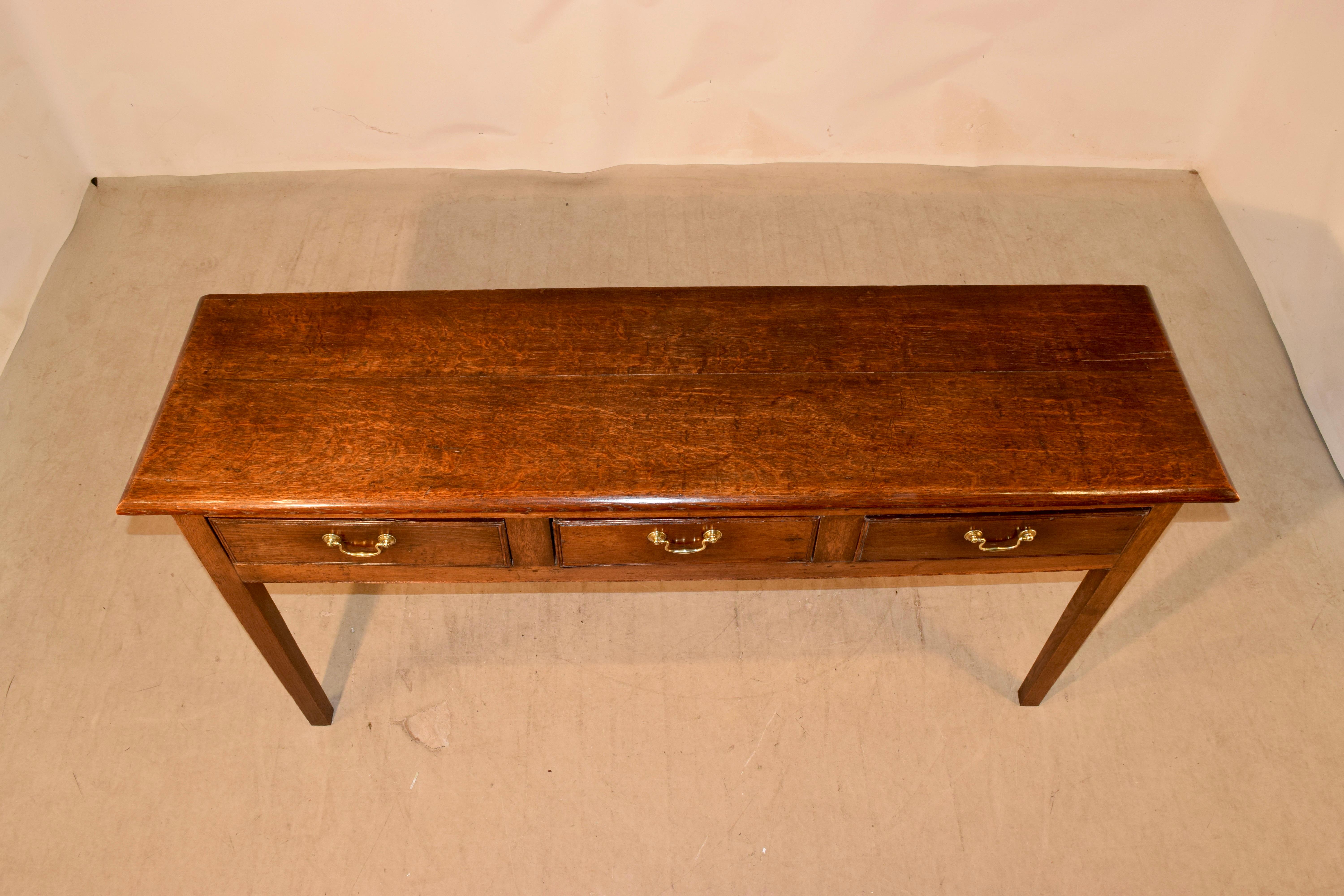 English Oak Sideboard, Circa 1900 In Good Condition In High Point, NC