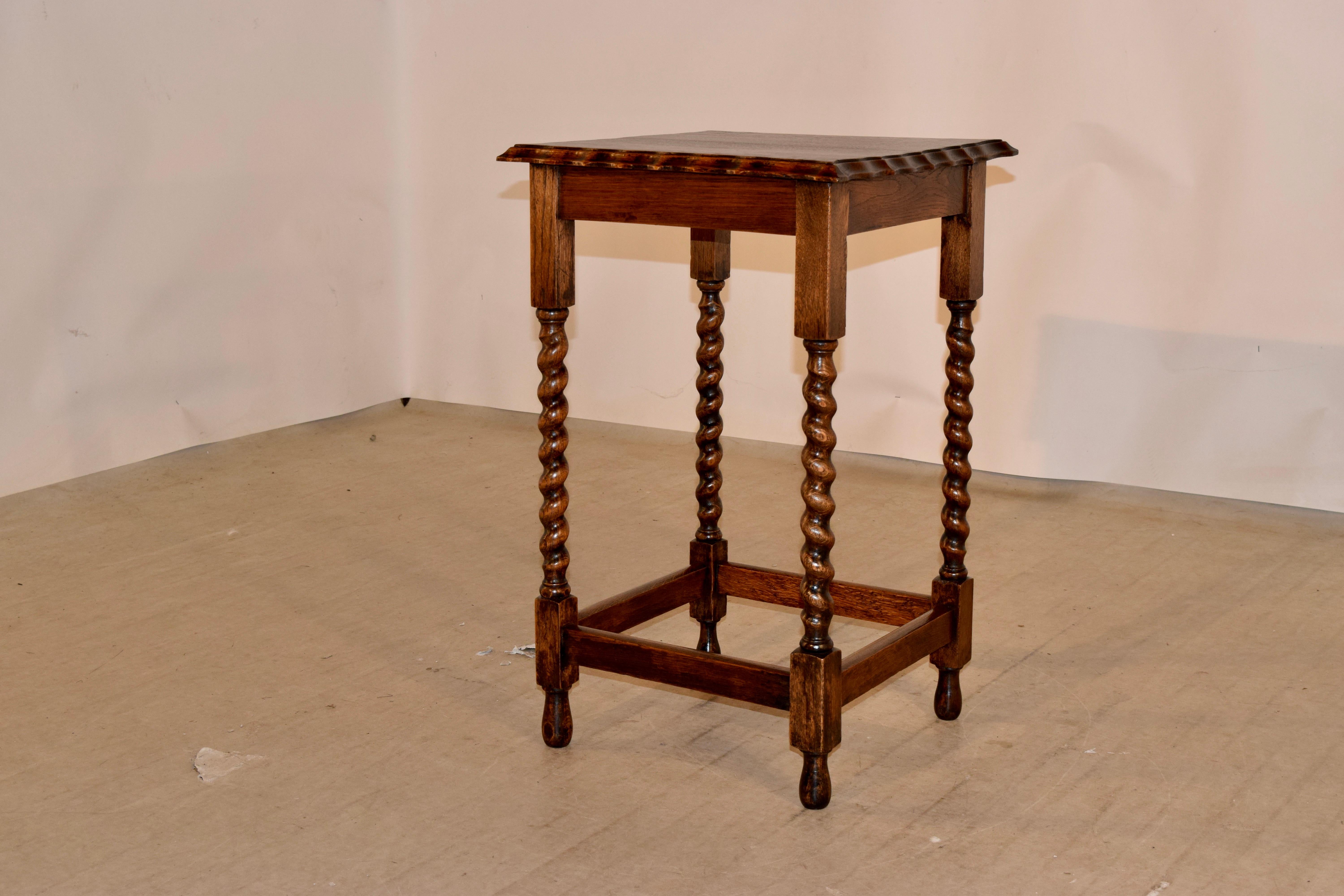 English Oak Square Side Table, circa 1900 In Good Condition In High Point, NC