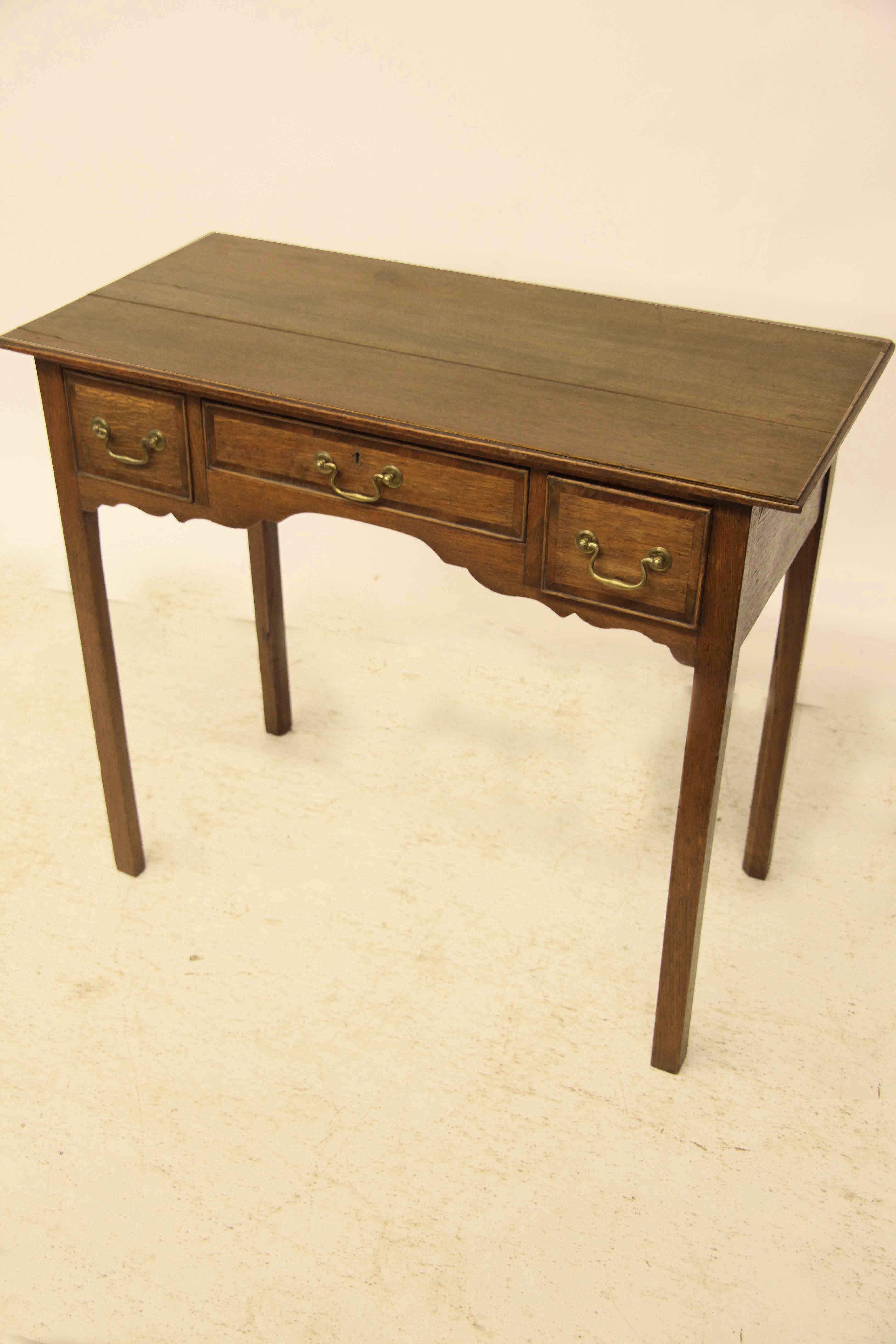 Early 19th Century English Oak Three Drawer Side Table For Sale