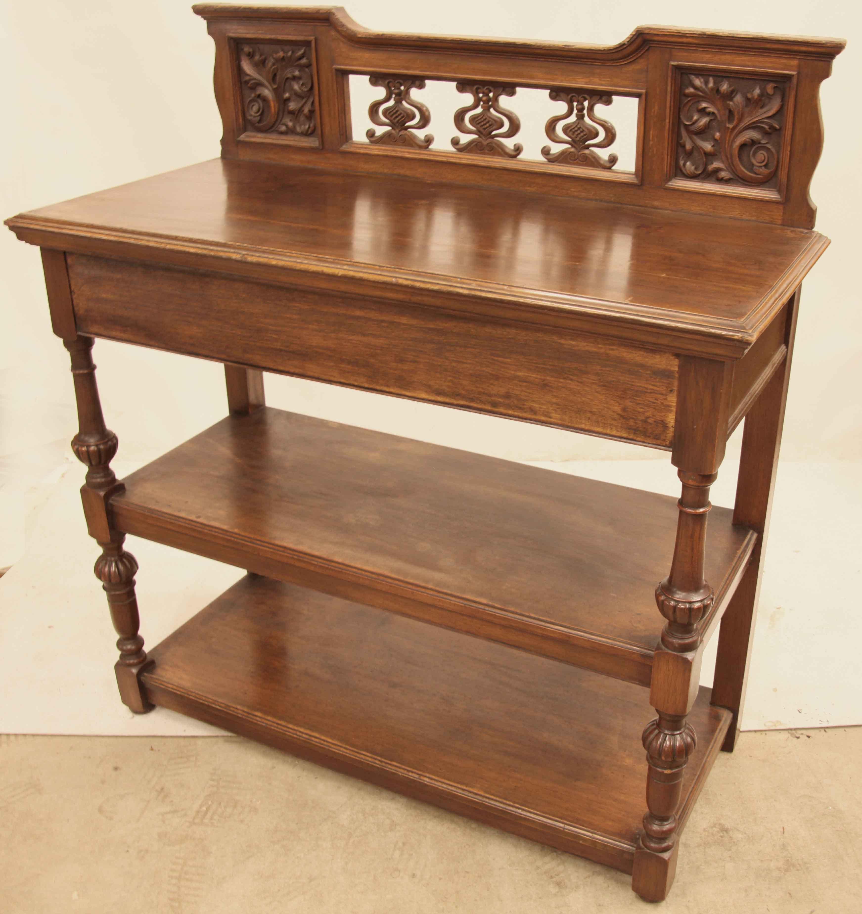 English Oak Three Tier Buffet In Good Condition For Sale In Wilson, NC