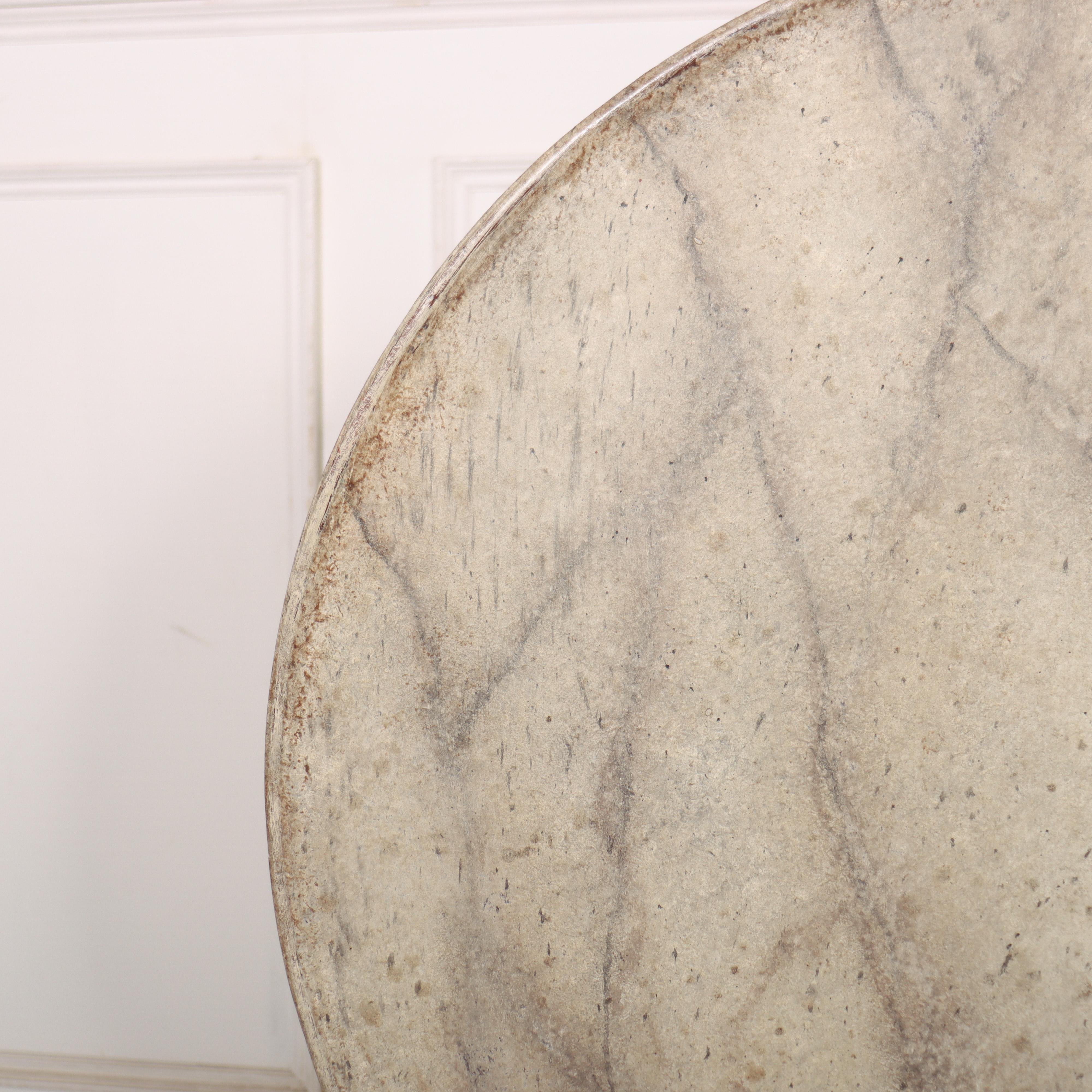 English Oak Tripod Tisch (George III.) im Angebot