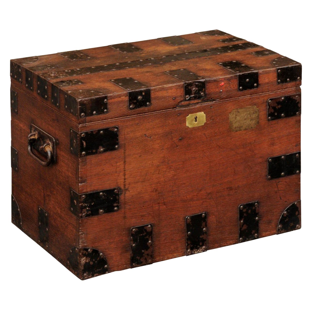 English Oak Trunk with Metal Accents and Lateral Handles, Late 19th Century
