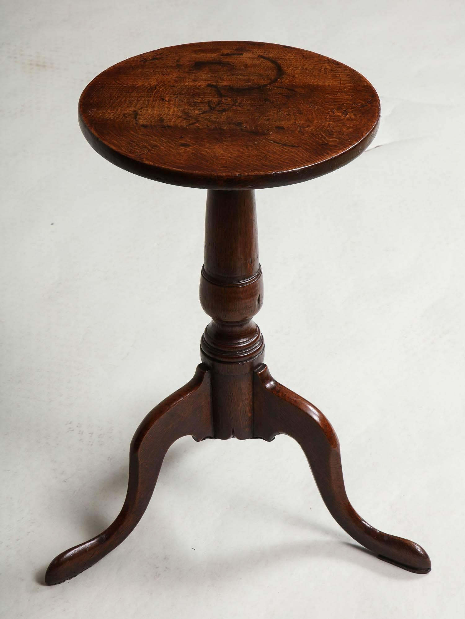 English Oak Wine Table In Excellent Condition In Greenwich, CT