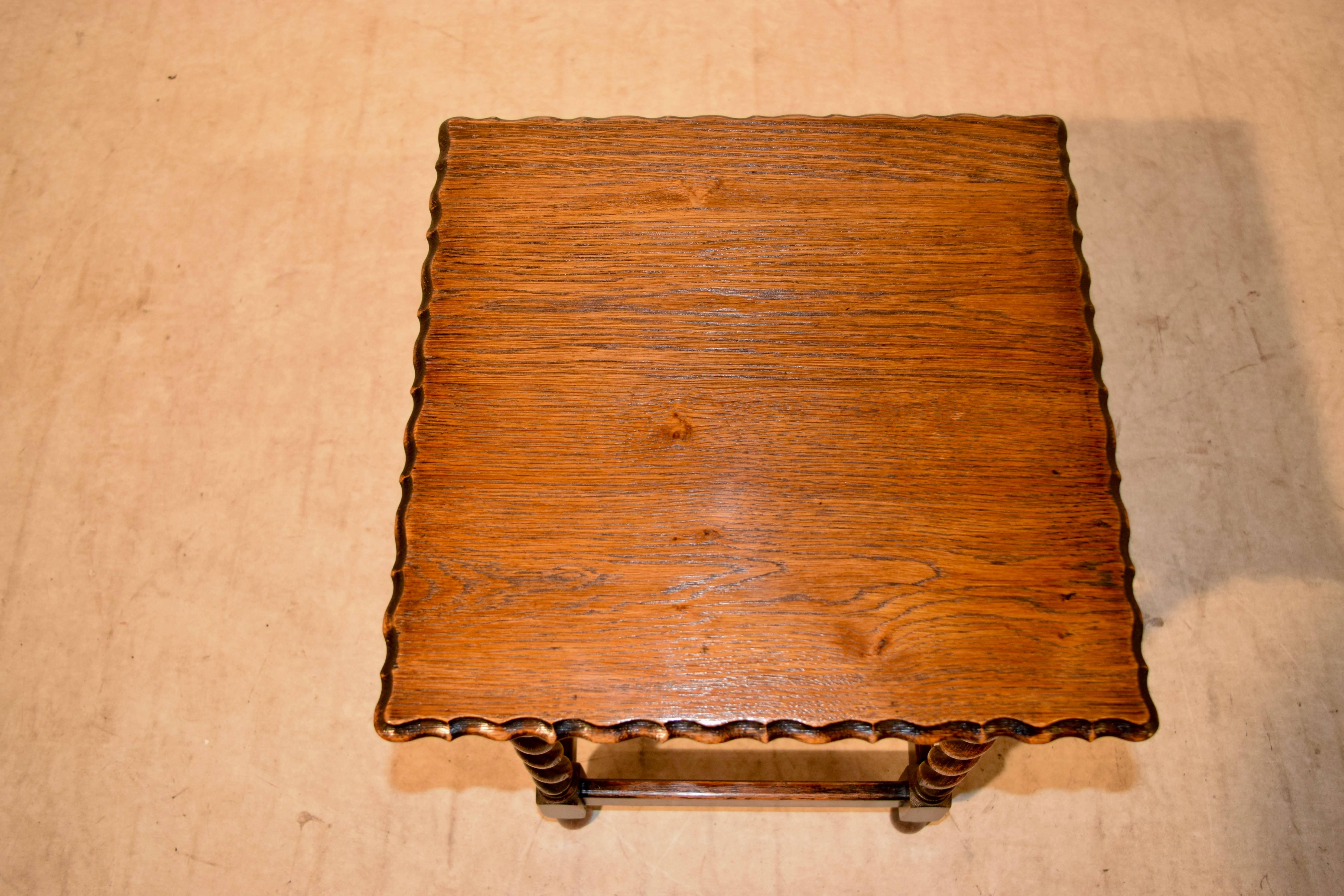English Occasional Table, circa 1900 In Excellent Condition In High Point, NC