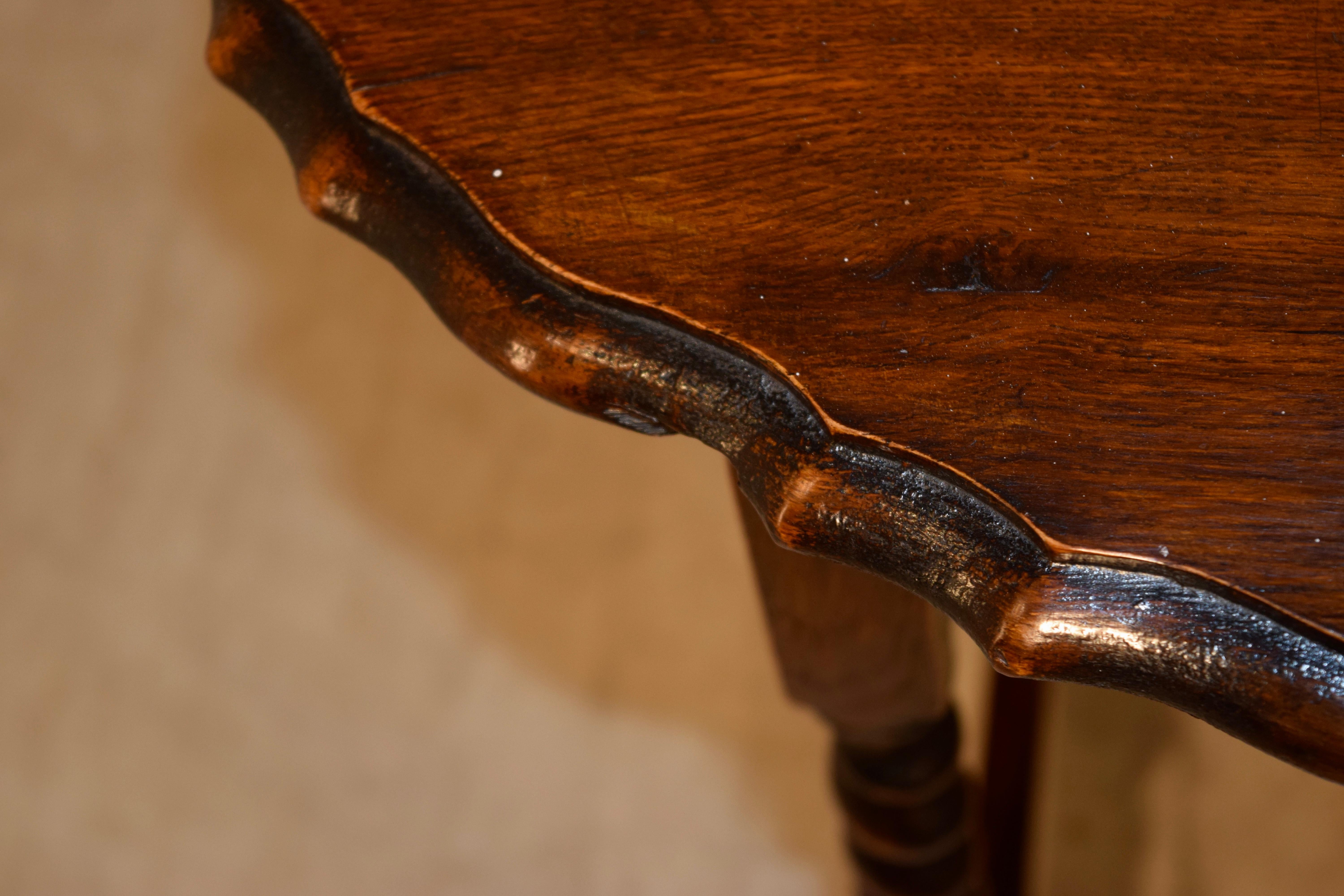Early 20th Century English Occasional Table, circa 1900
