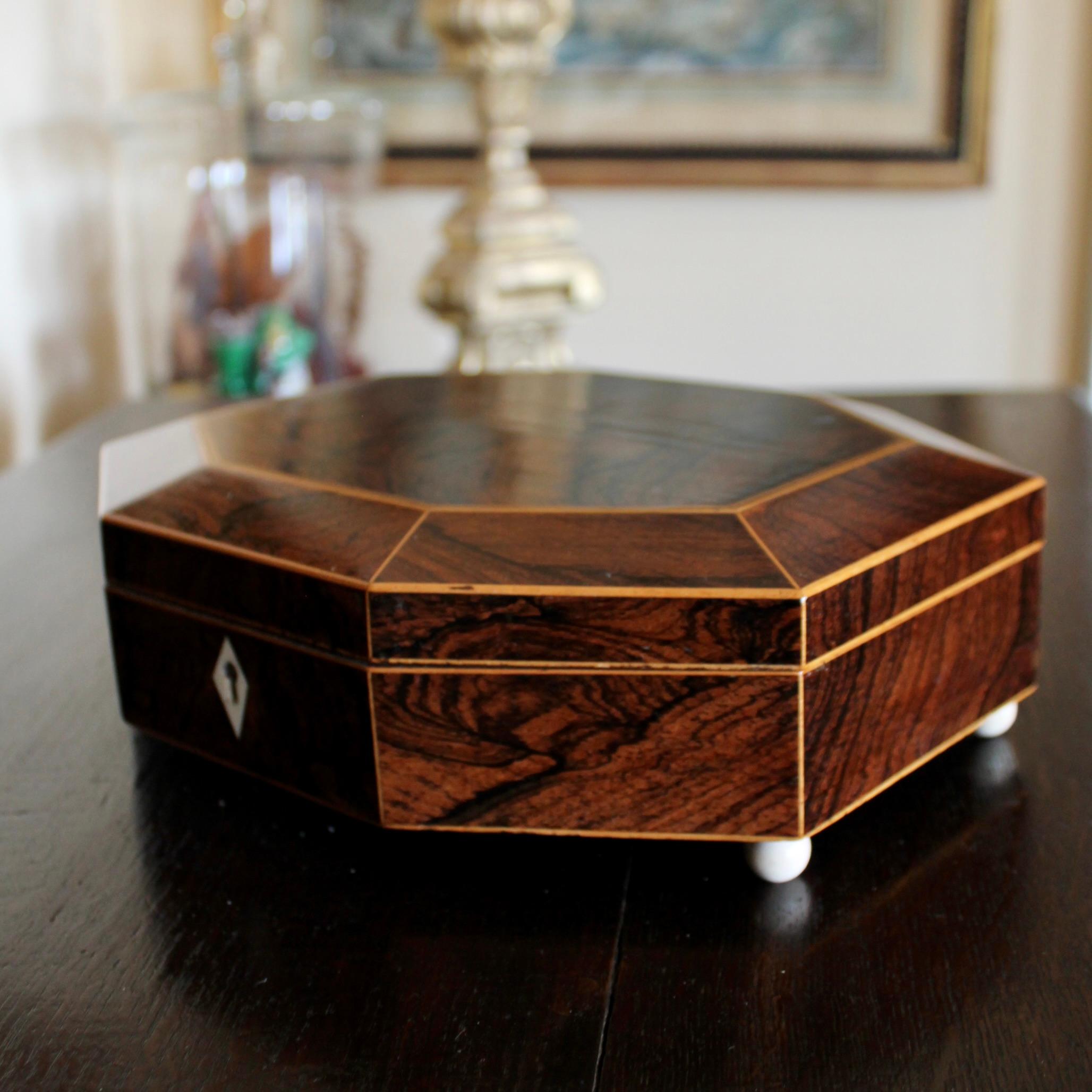 Hand-Crafted English Octagonal Rosewood with Boxwood Line Inlay Jewelry Box For Sale