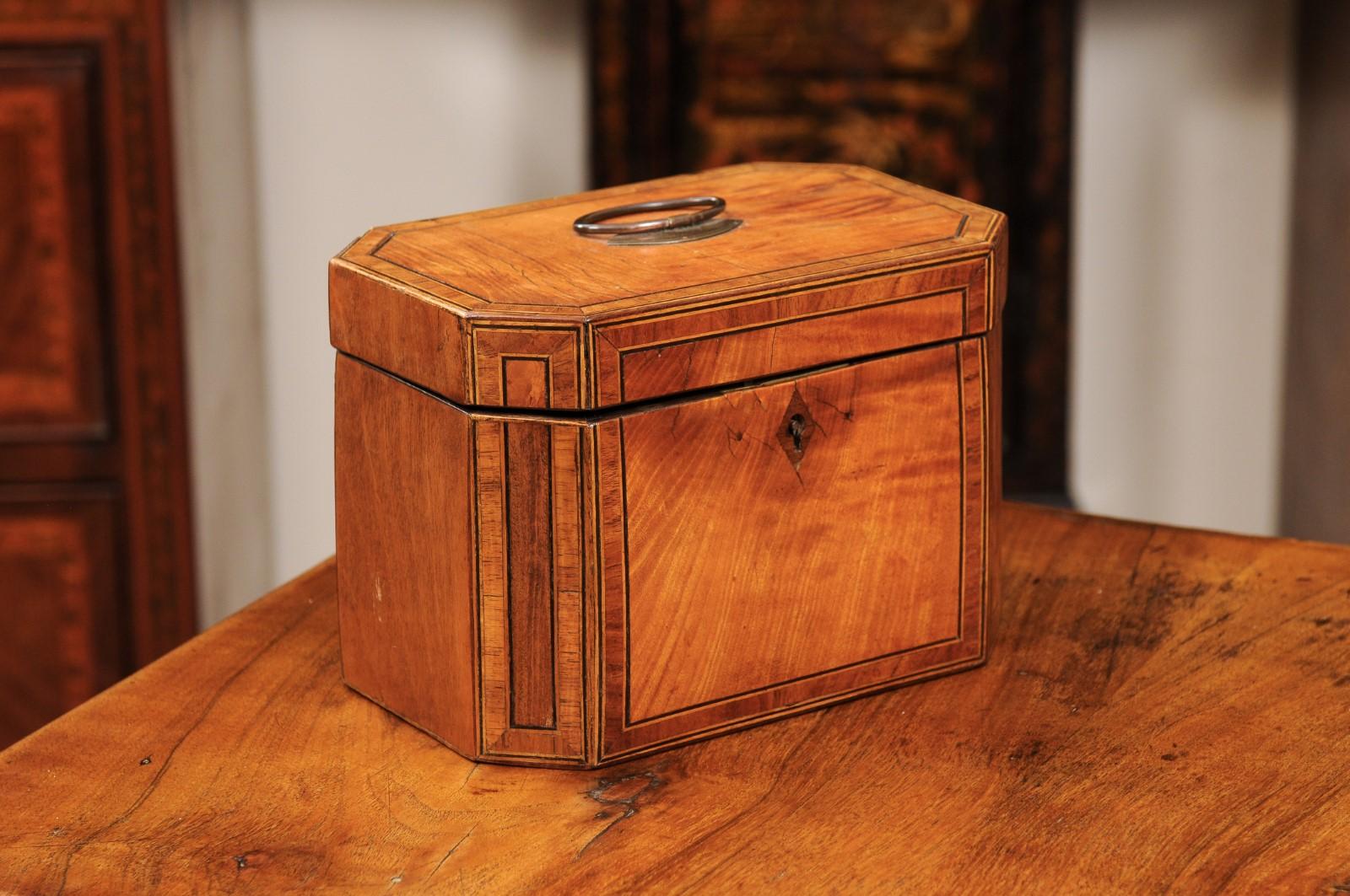  English Octagonal Satinwood Tea Caddy with Rosewood Cross Banding  In Good Condition For Sale In Atlanta, GA