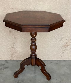 English Octogonal Pedestal Tea or Side Table, 19th Century