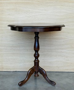 English Octogonal Pedestal Tea or Side Table with Marquetry top, 19th Century