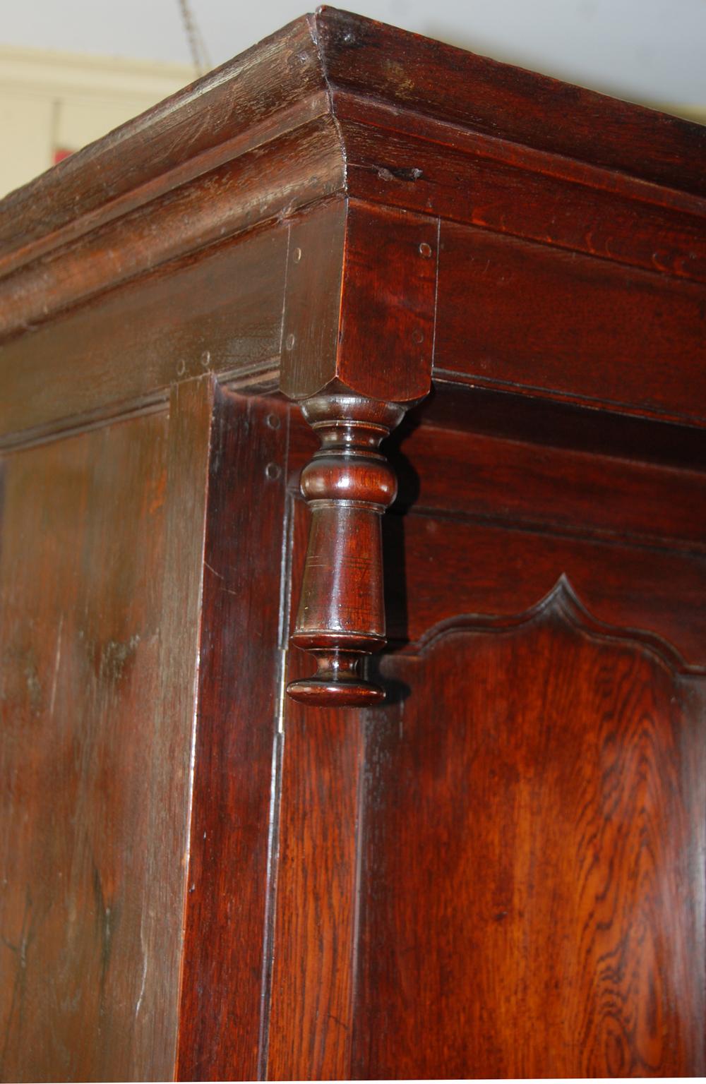 English or Welsh George III Oak Paneled Press Cupboard in Two Parts In Good Condition For Sale In Wells, ME